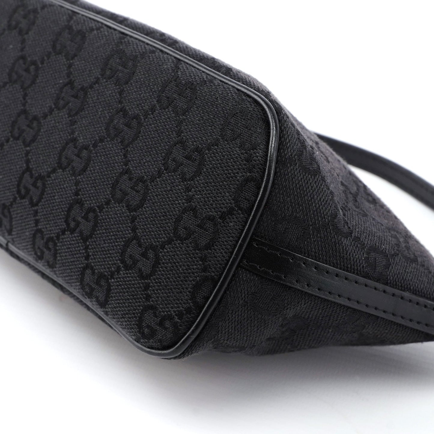 039 1103 Black GG Boat Pochette