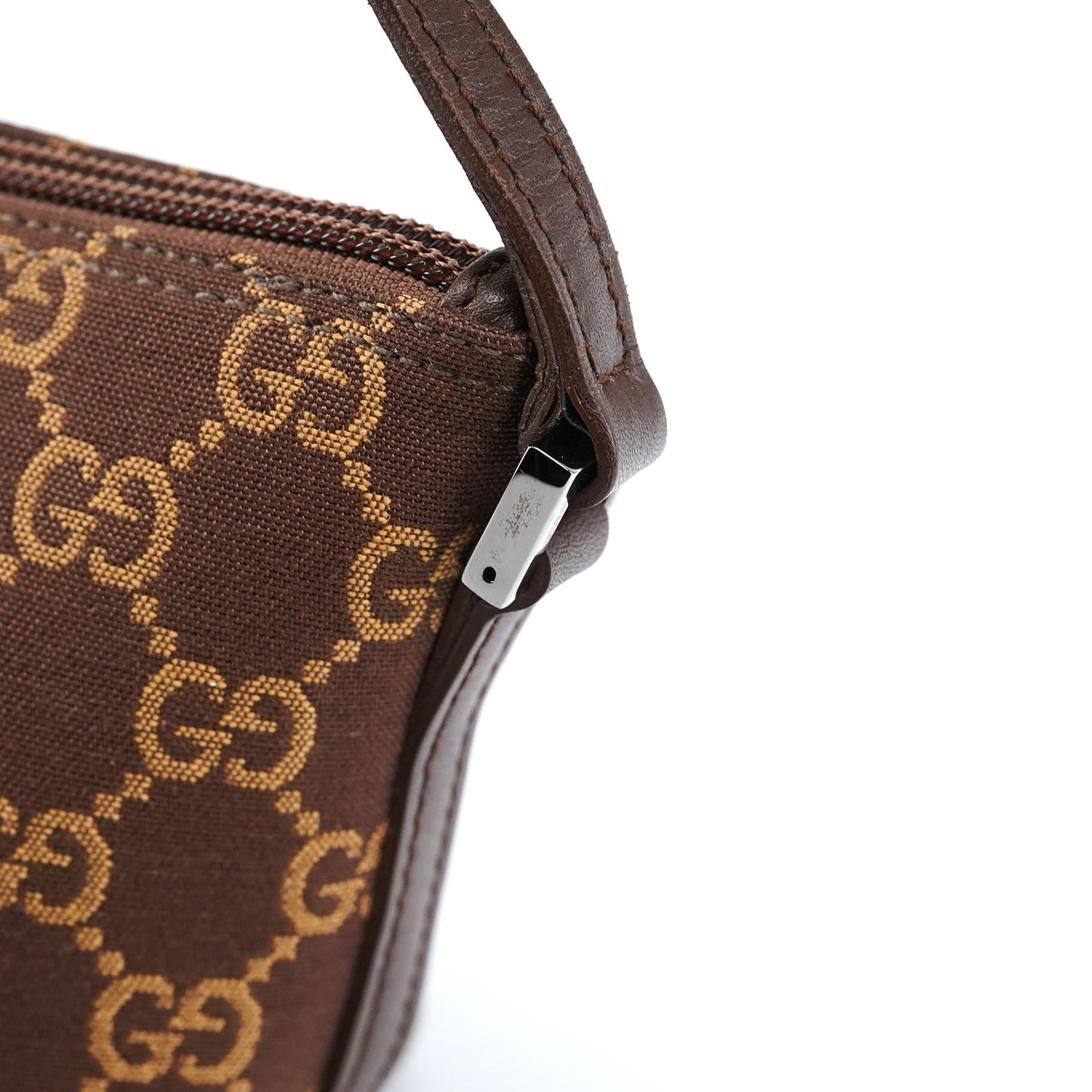 039 1103 Brown GG Boat Pochette