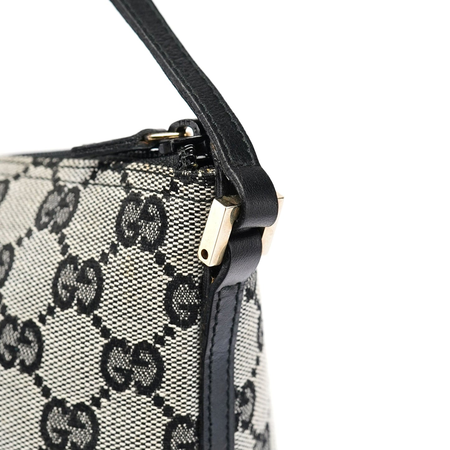 039 1103 Grey GG Boat Pochette