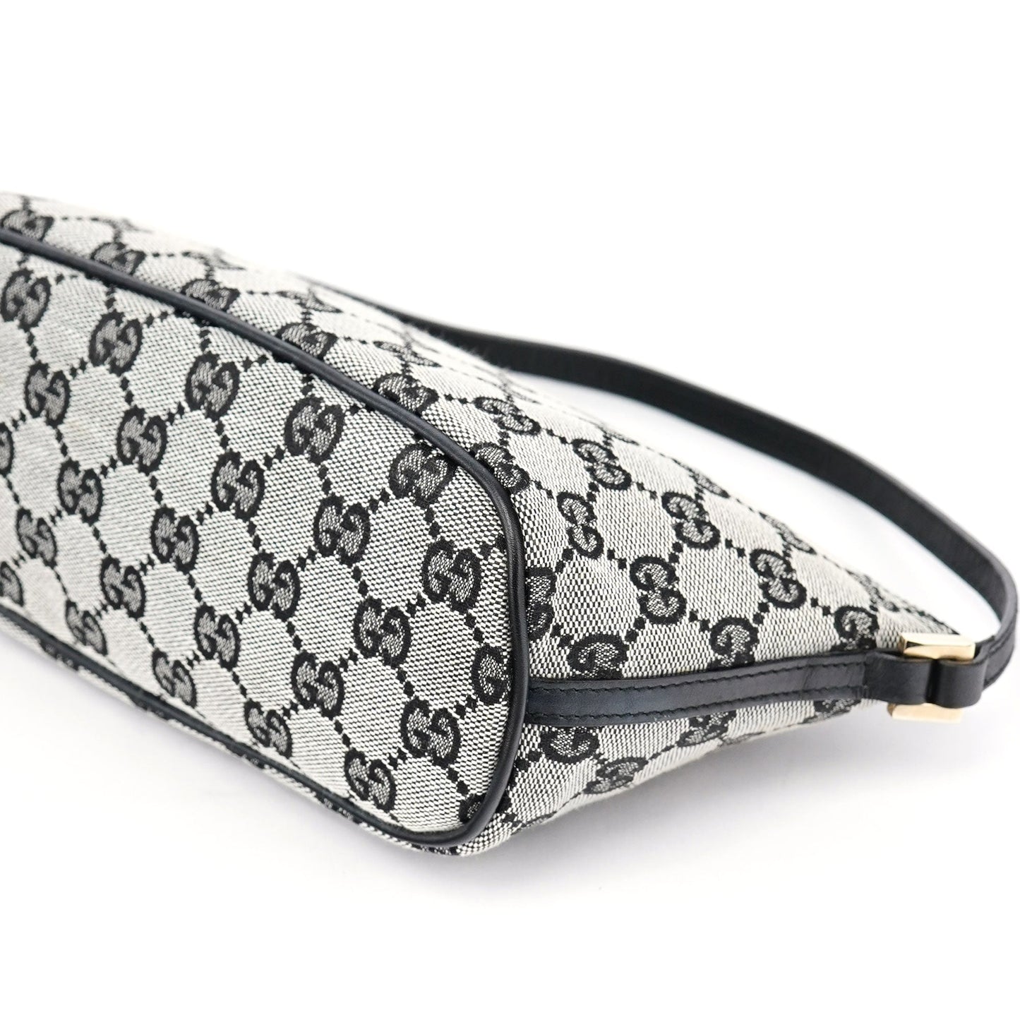 039 1103 Grey GG Boat Pochette