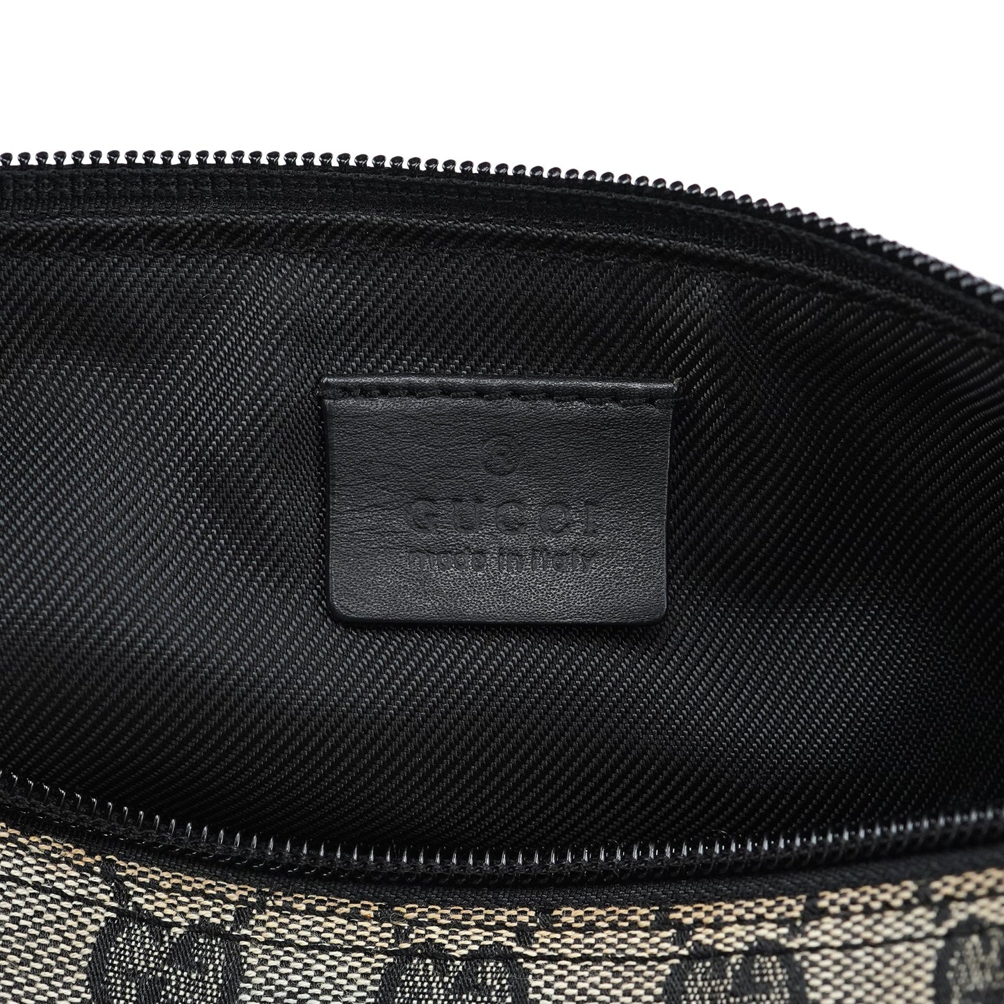 039 1103 Grey GG Boat Pochette