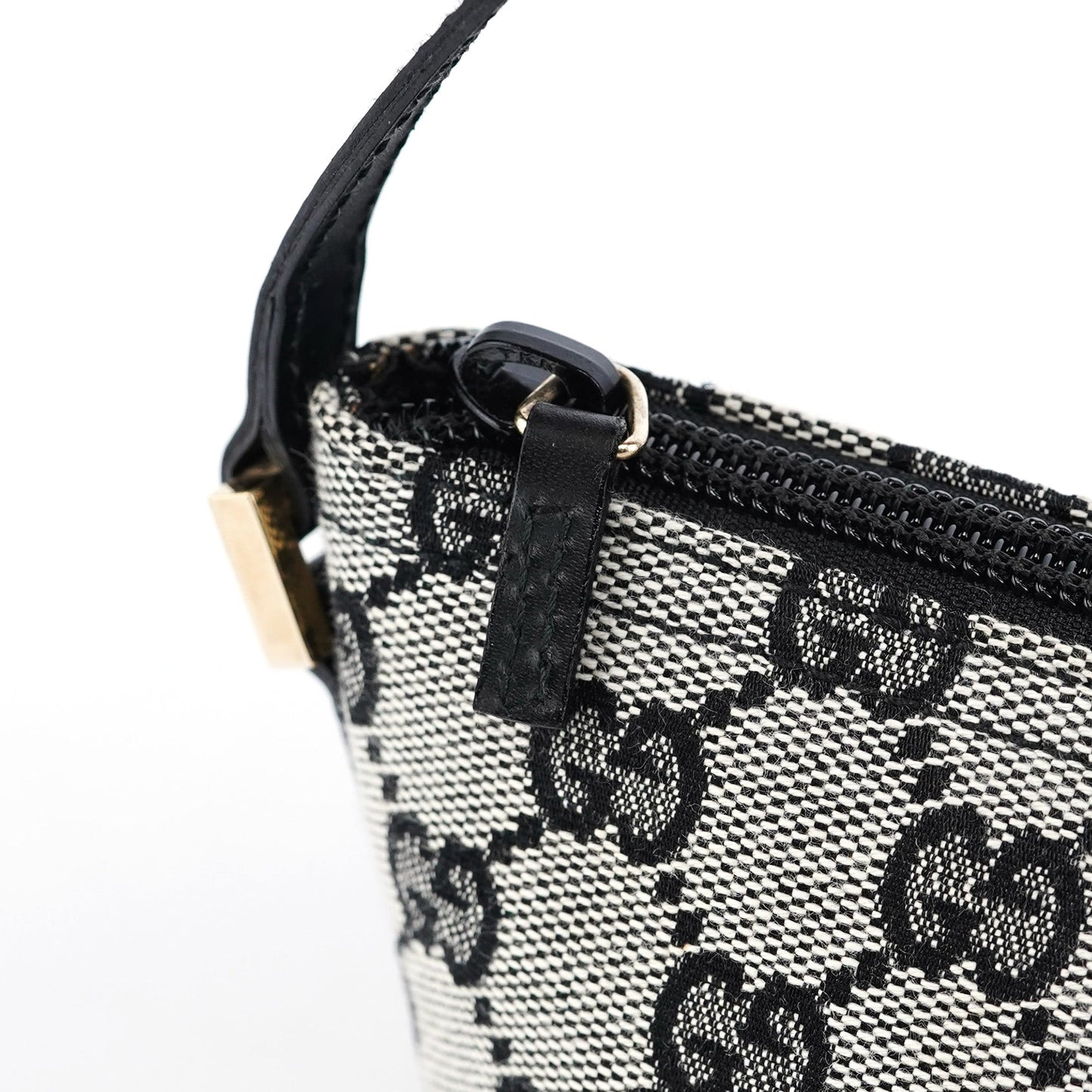 039 1103 Grey GG Boat Pochette