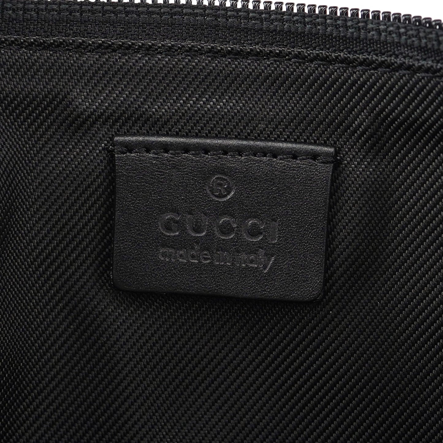 039 1103 Grey GG Boat Pochette