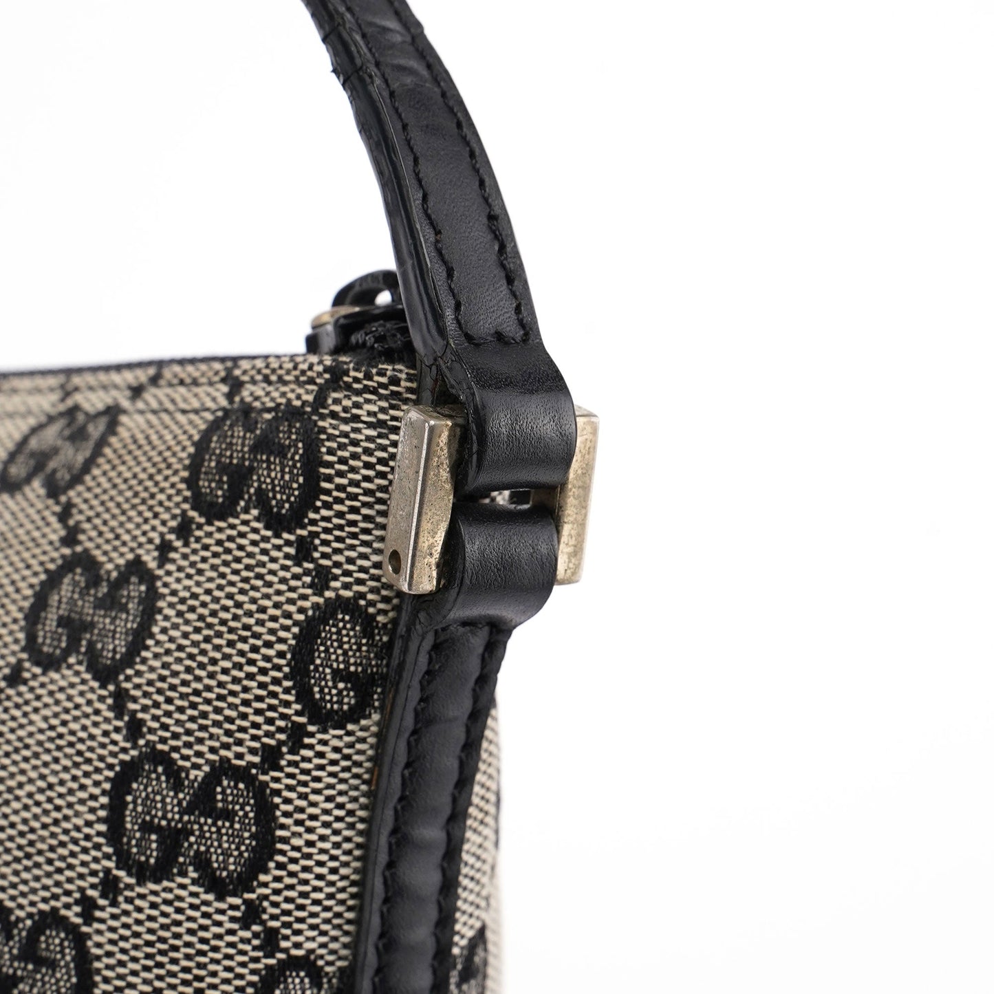 0391103 Grey GG Boat Pochette