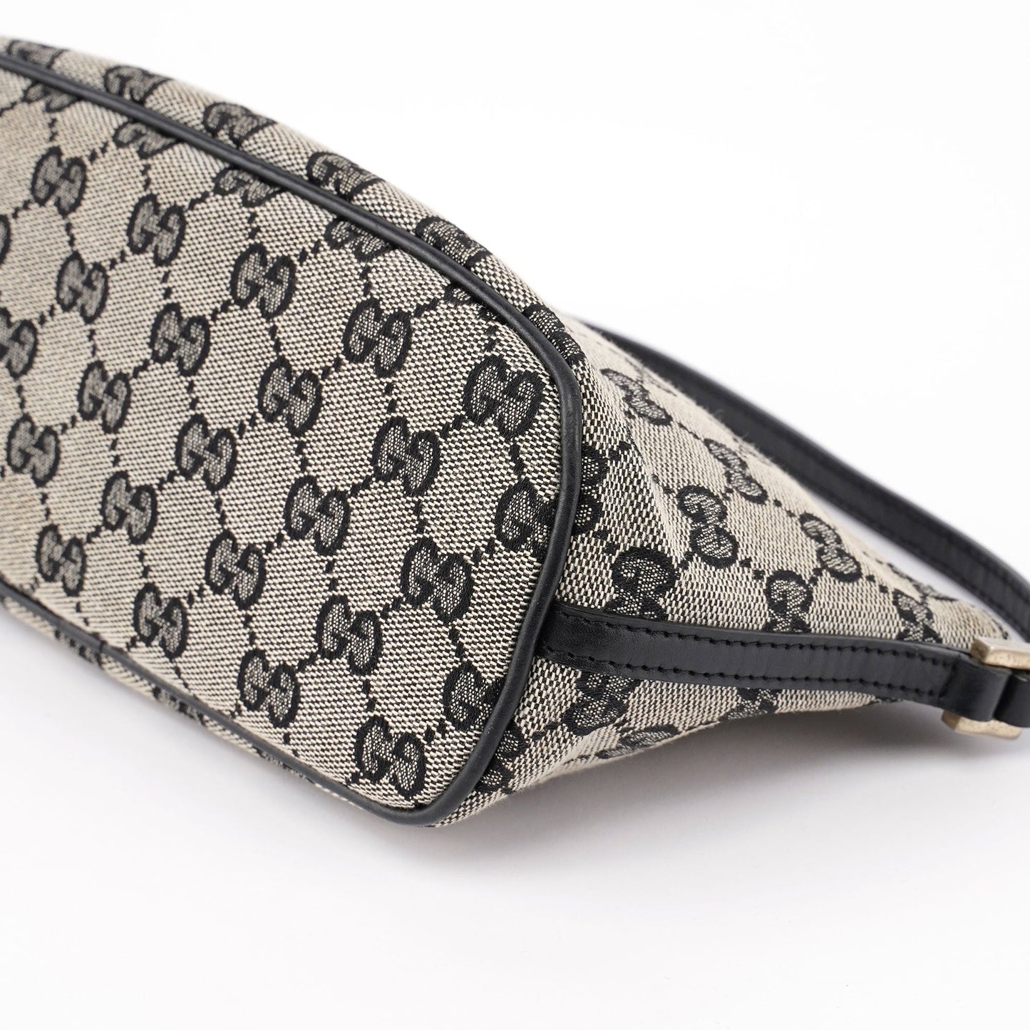 0391103 Grey GG Boat Pochette