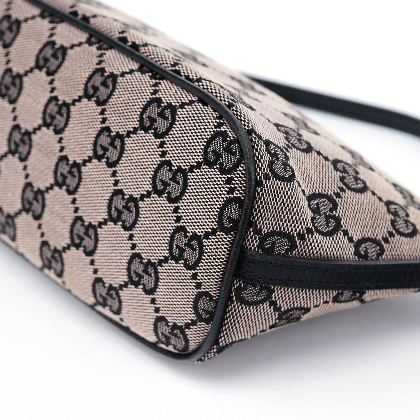 07198 Beige Black GG Boat Pochette