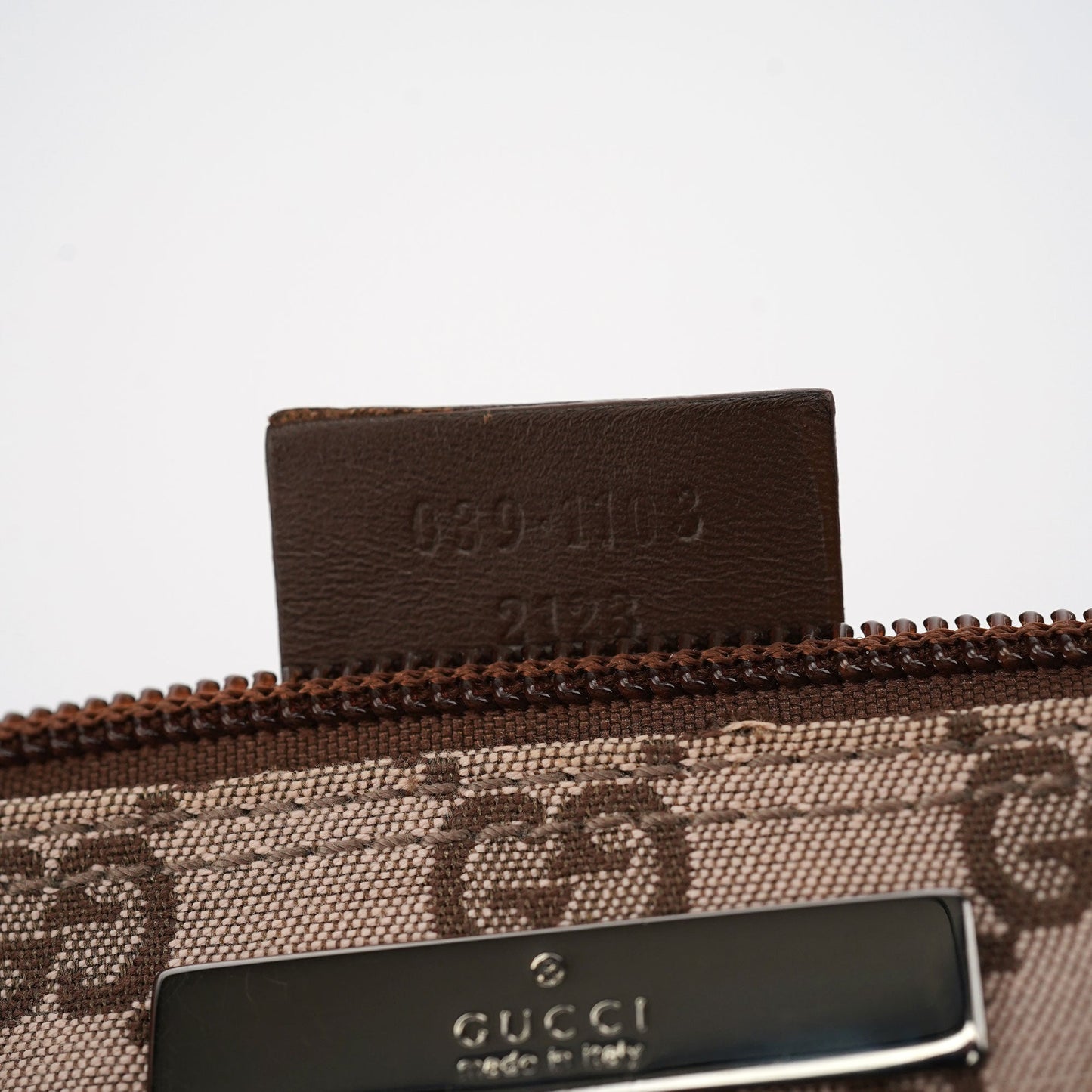 07198 Beige Brown GG Boat Pochette