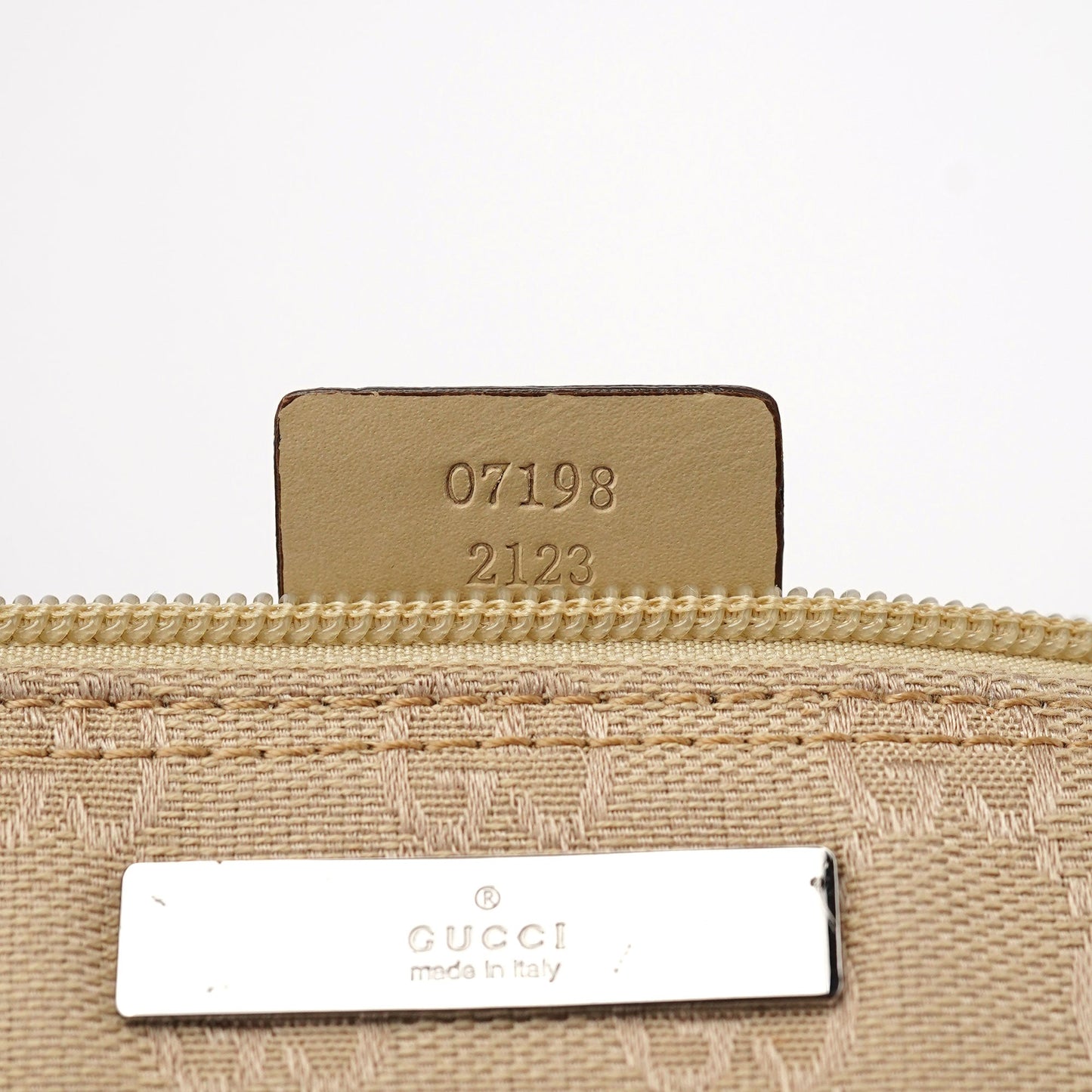 07198 Beige GG Boat Pochette