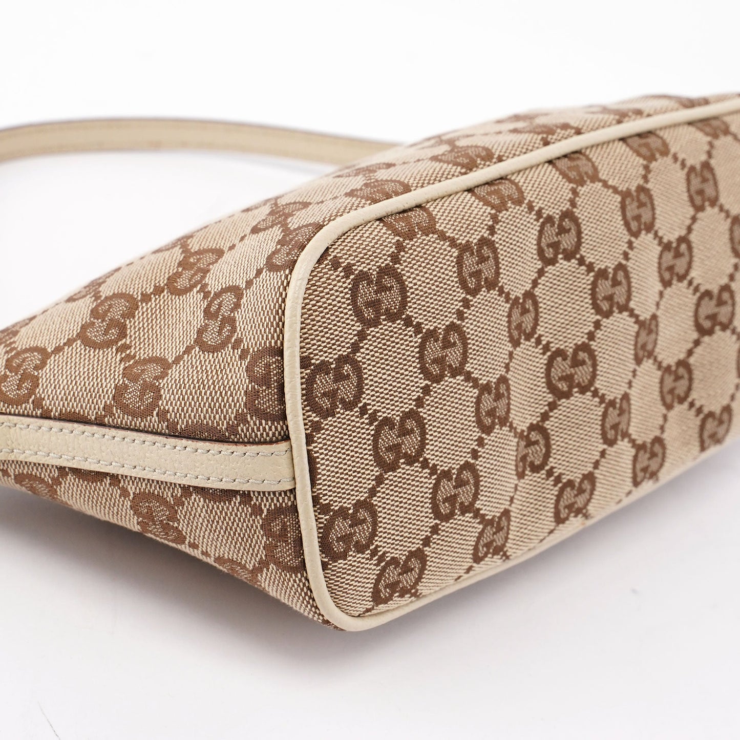 07198 Beige GG Boat Pochette