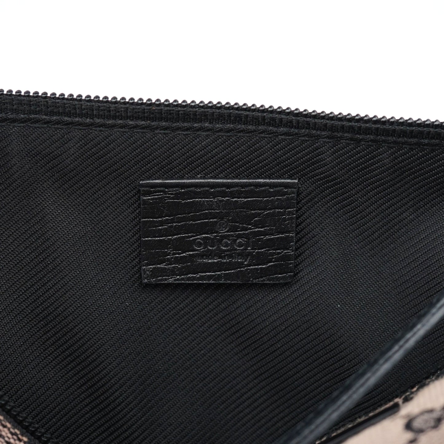 07198 Beige Matte Black GG Boat Pochette