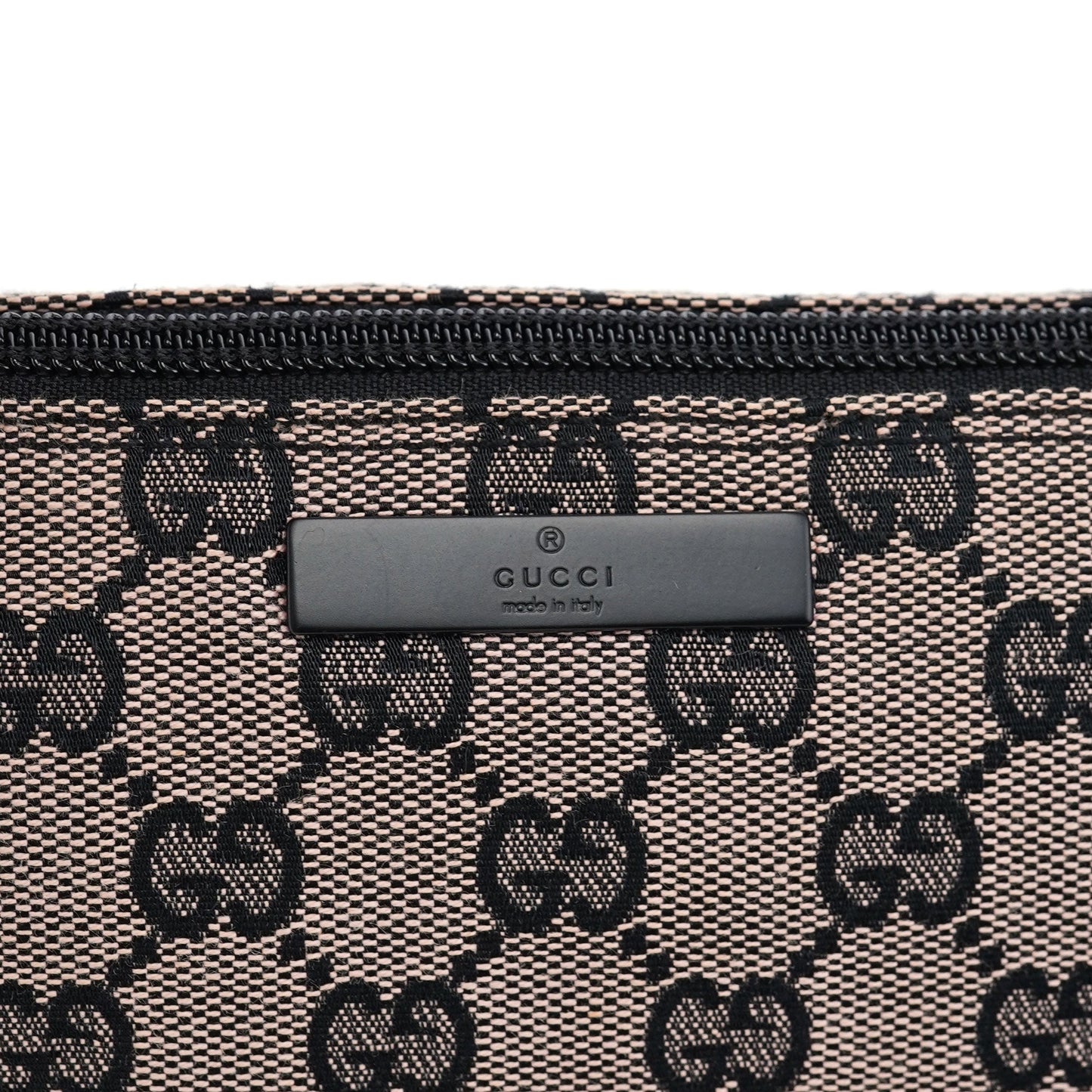 07198 Beige Matte Black GG Boat Pochette