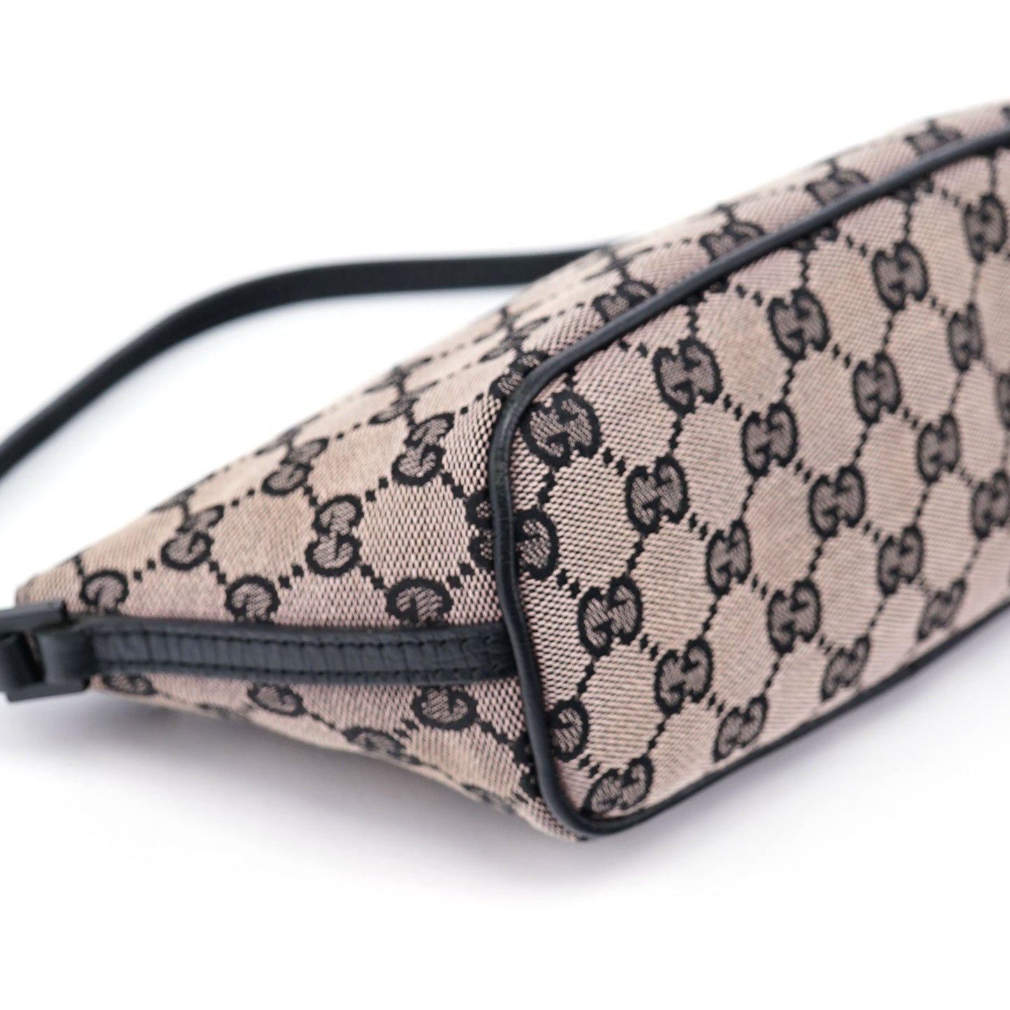 07198 Beige Matte Black GG Boat Pochette