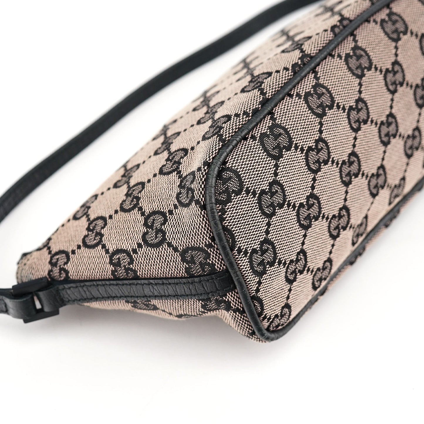 07198 Beige Matte Black GG Boat Pochette