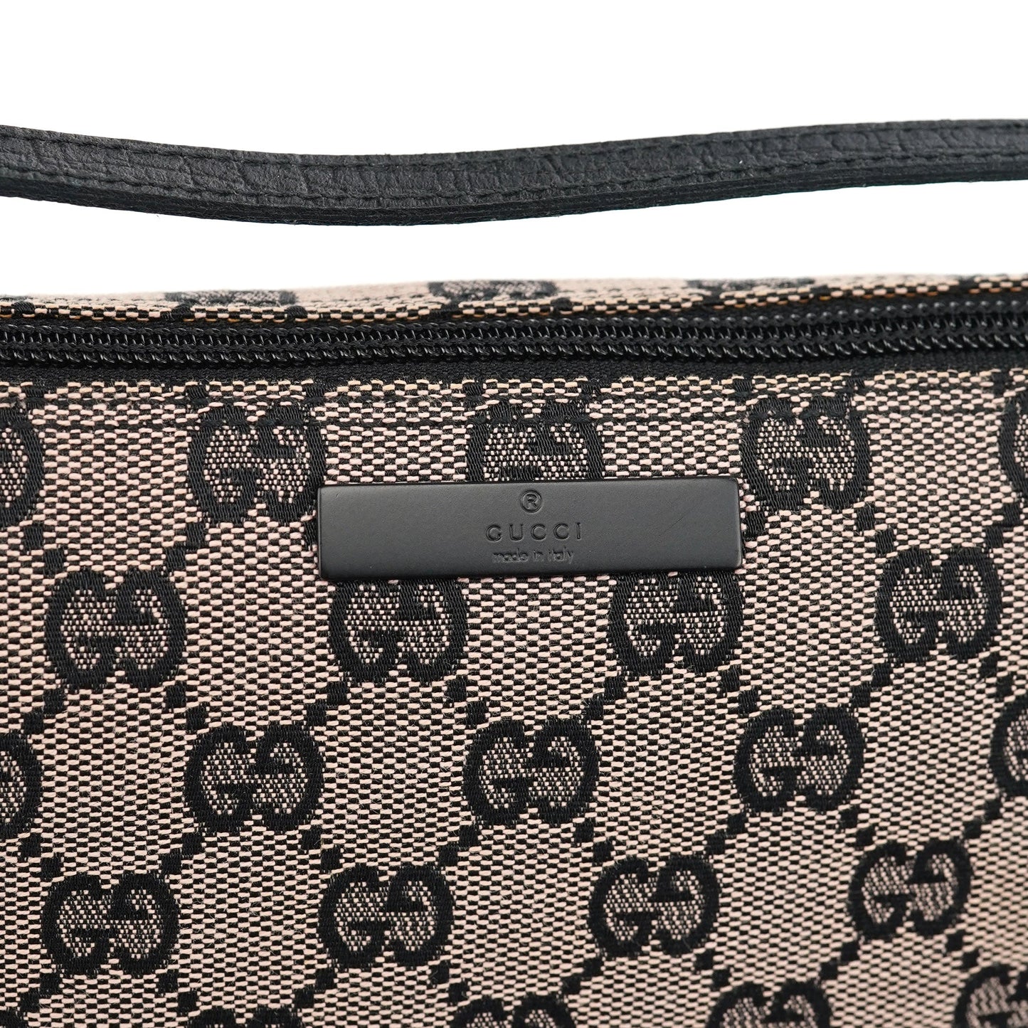 07198 Beige Matte Black GG Boat Pochette