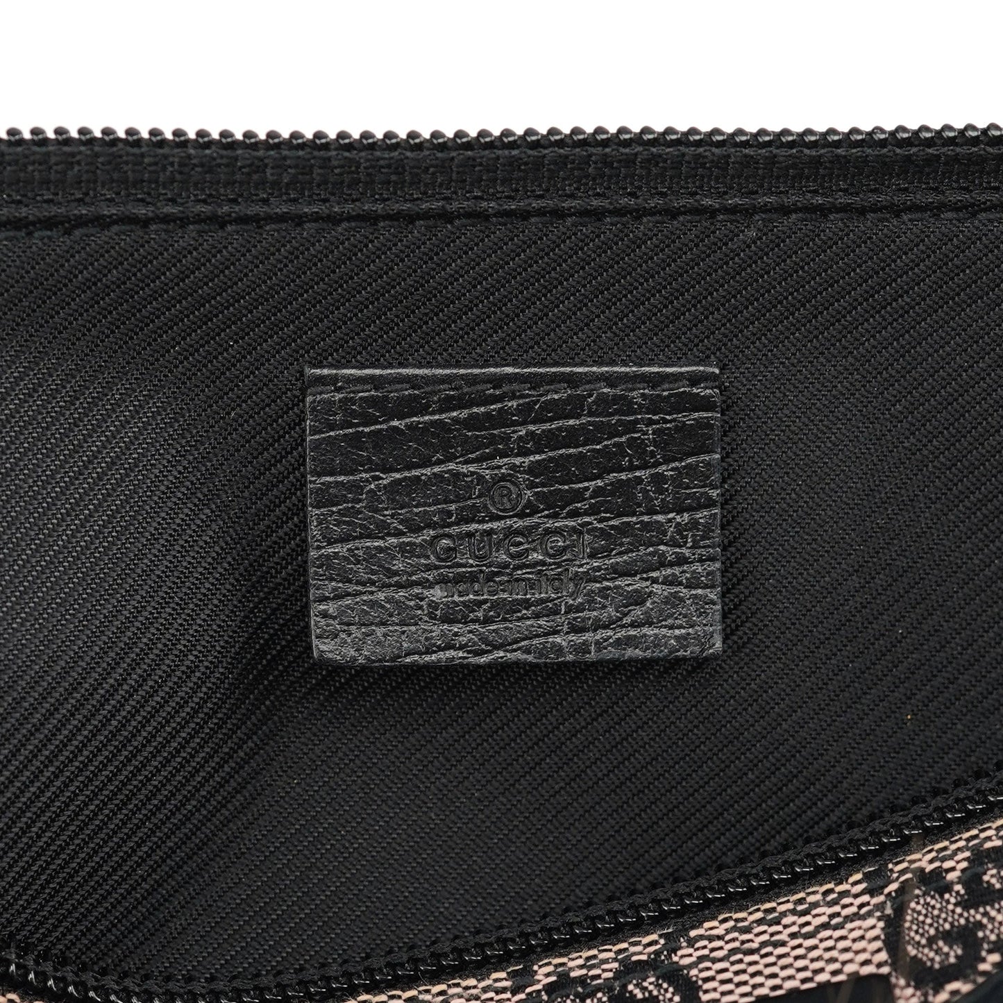 07198 Beige Matte Black GG Boat Pochette