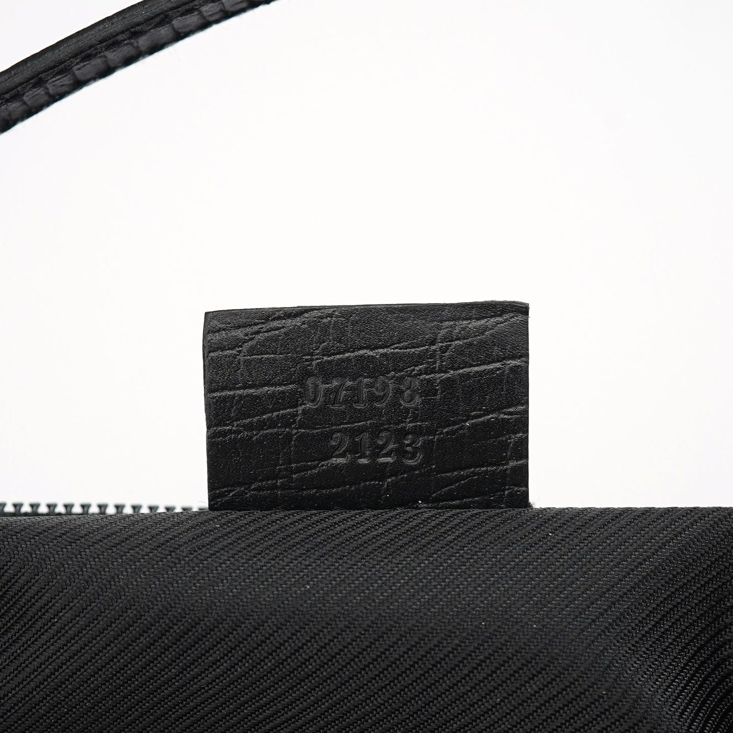 07198 Beige Matte Black GG Boat Pochette