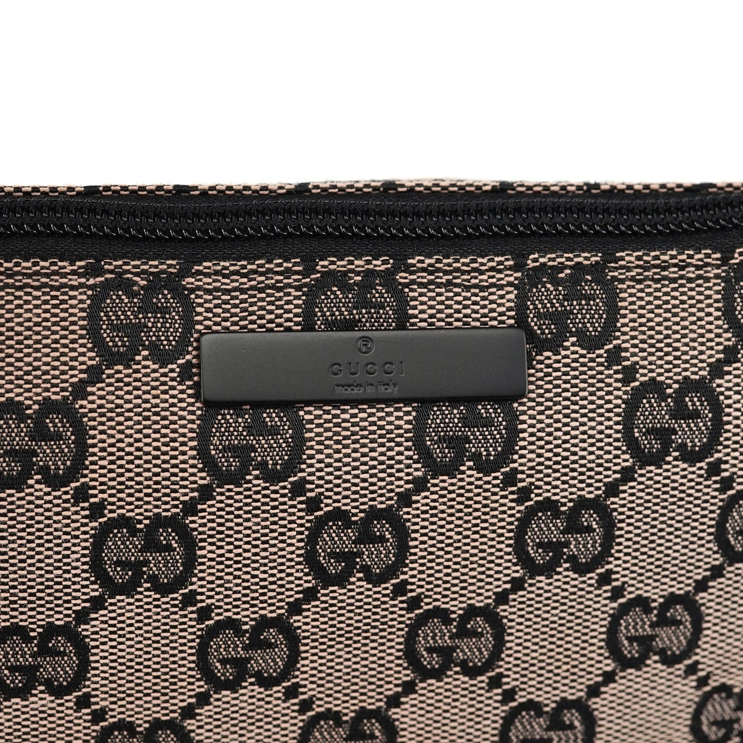 07198 Beige Matte Black GG Boat Pochette