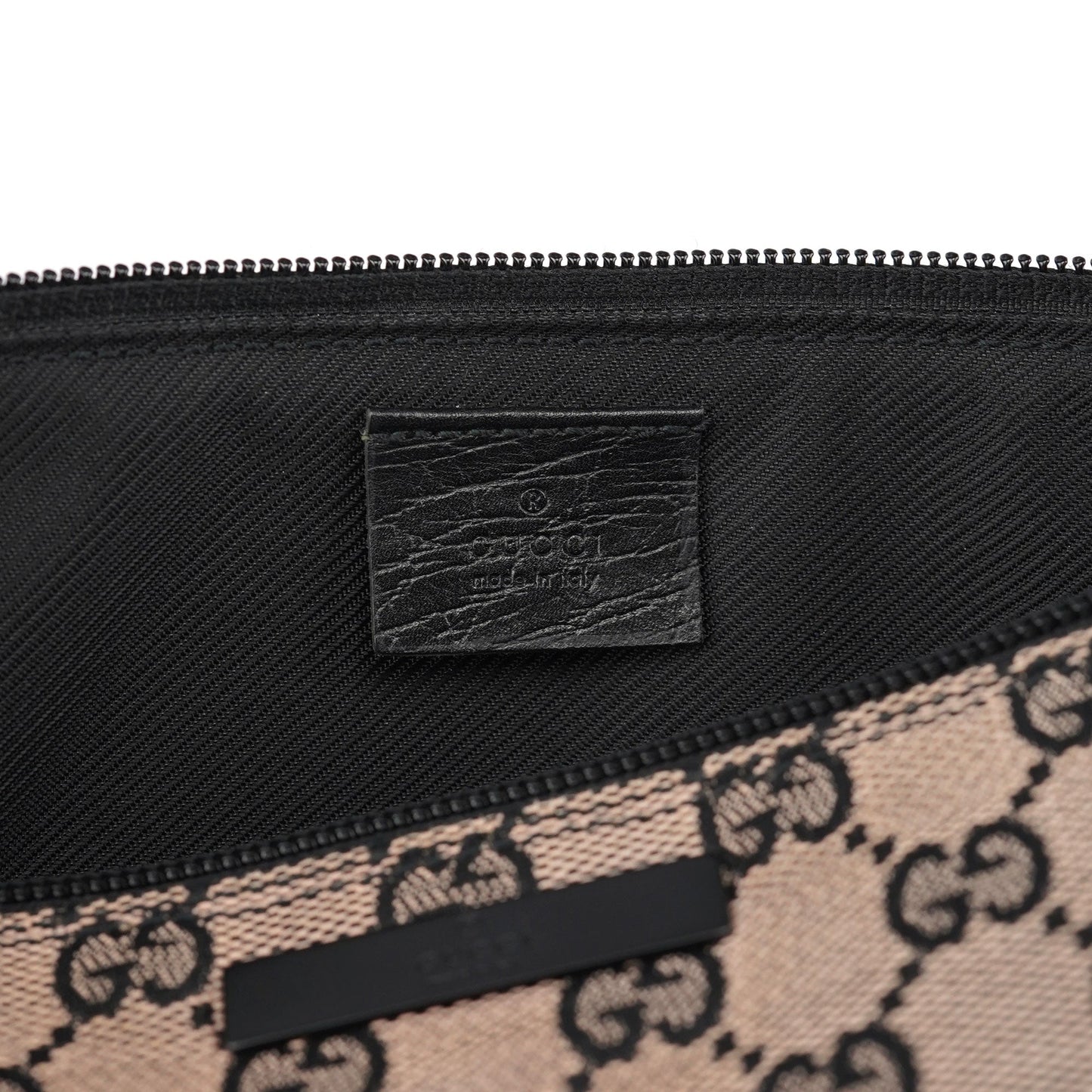 07198 Beige Matte Black GG Boat Pochette