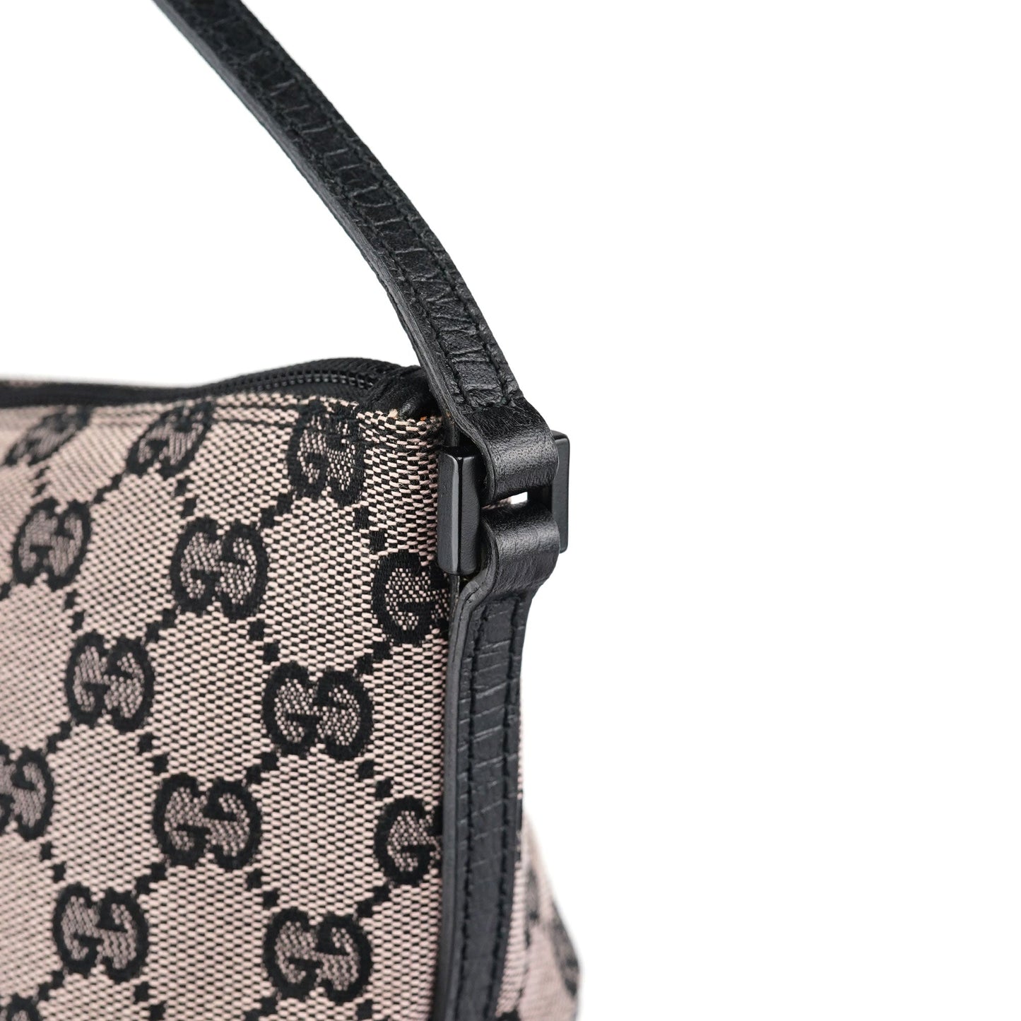 07198 Beige Matte Black GG Boat Pochette