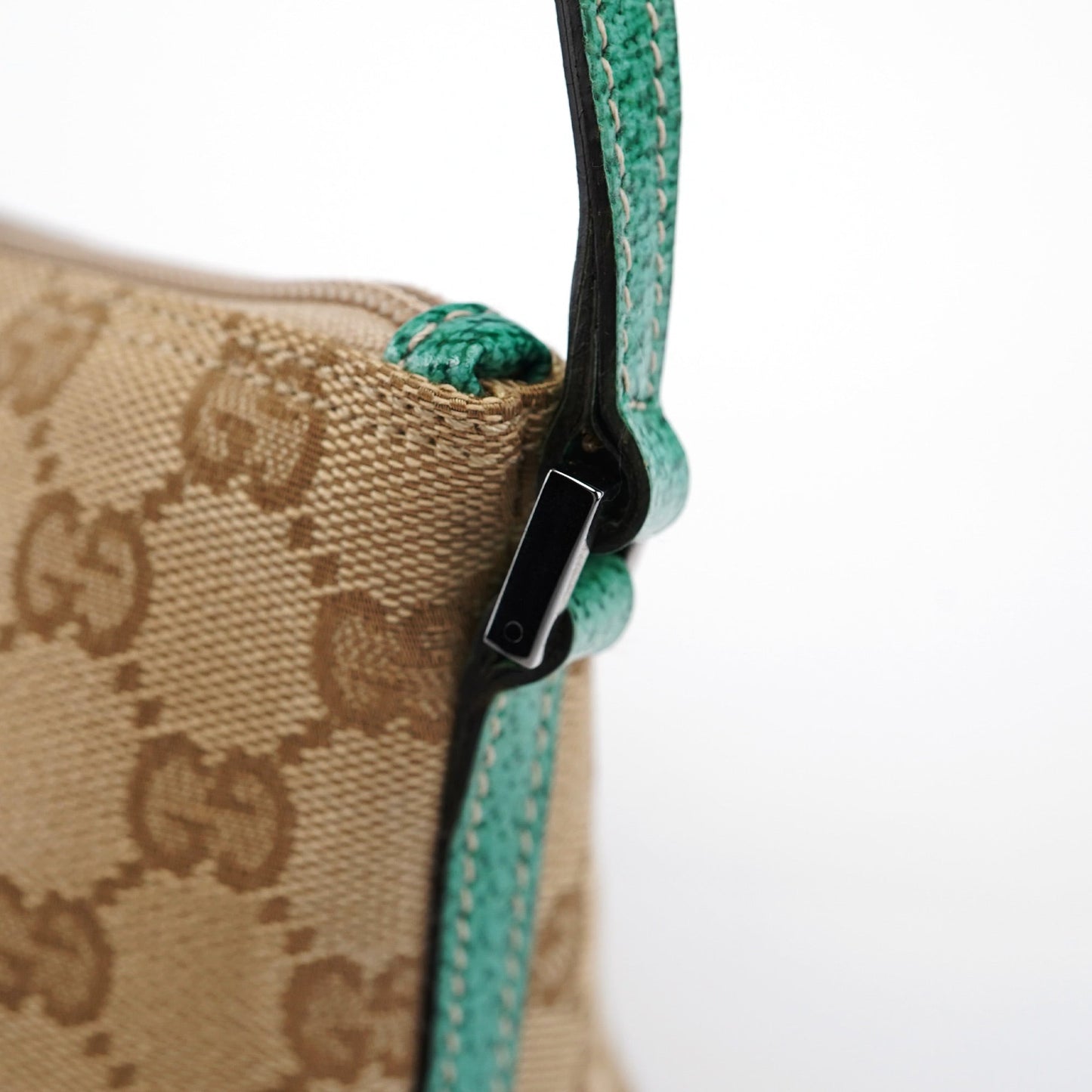 07198 Beige Turquoise GG Boat Pochette