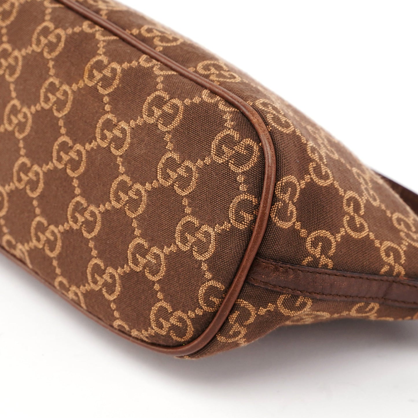 07198 Brown GG Boat Pochette