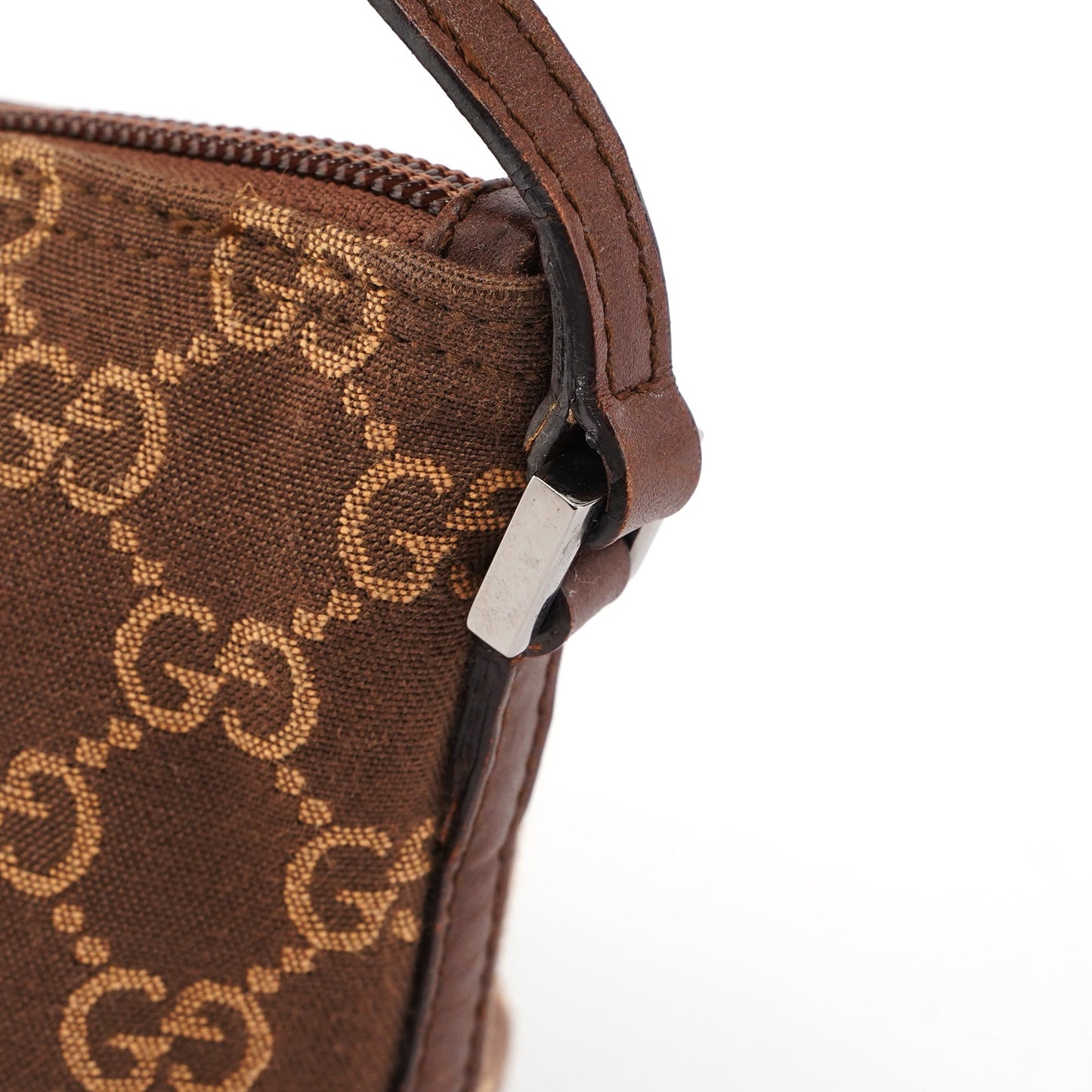 07198 Brown GG Boat Pochette