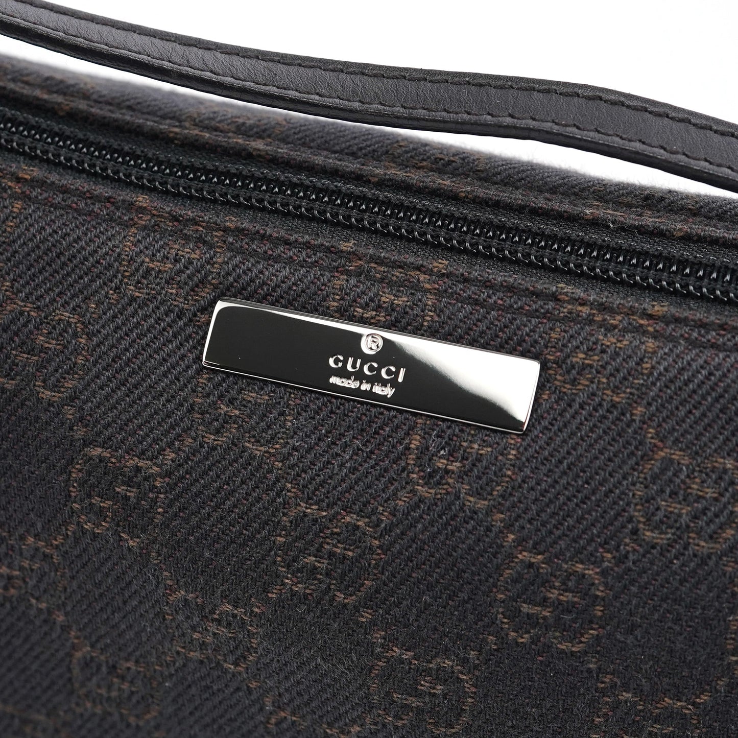 07198 Brown GG Boat Pochette