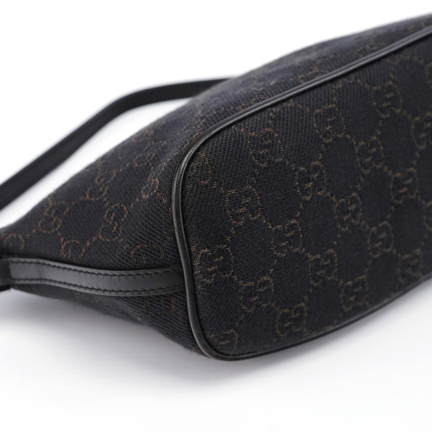 07198 Brown GG Boat Pochette