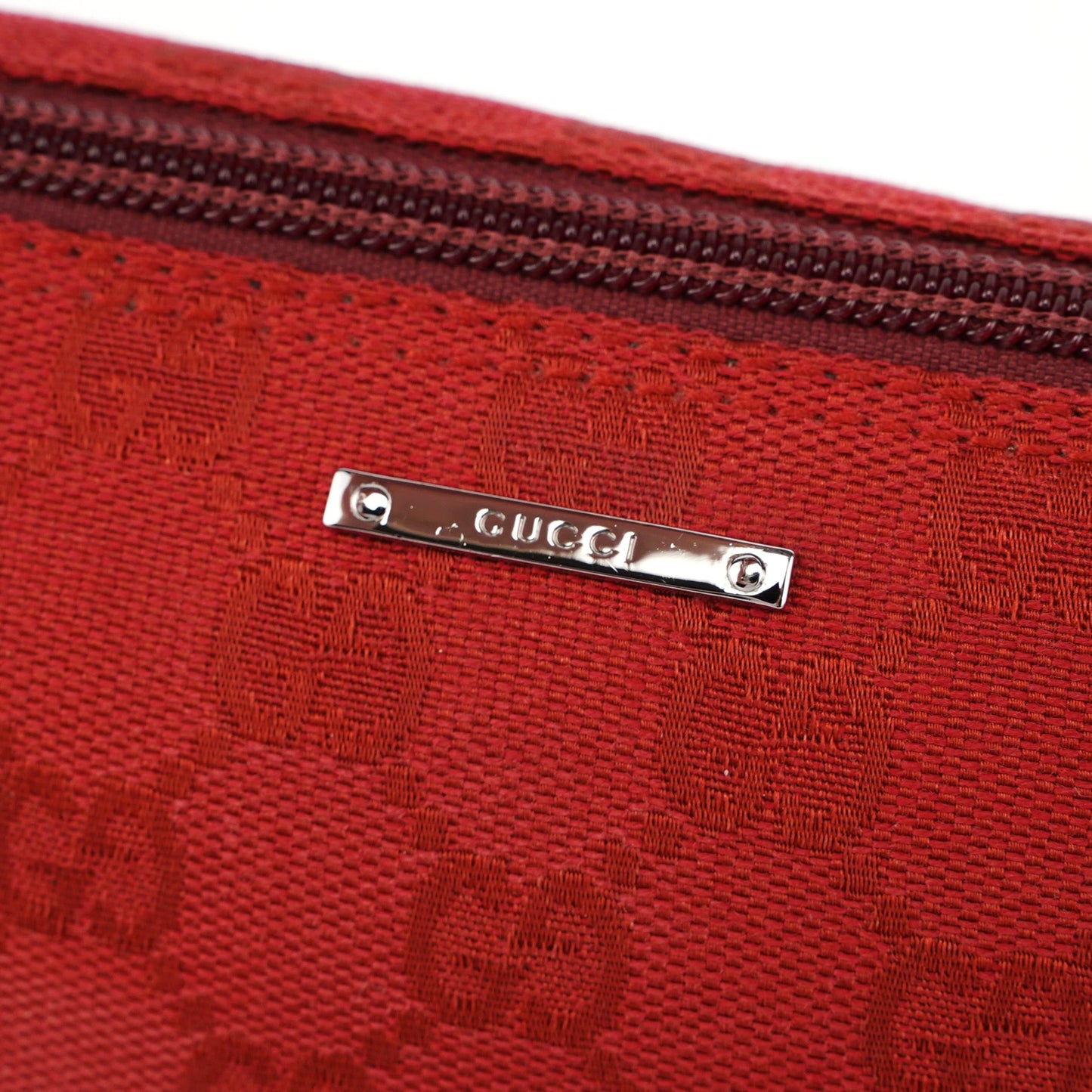 07198 Red GG Boat Pochette