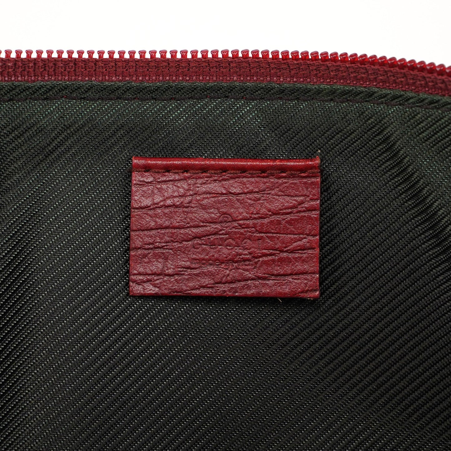 07198 Red GG Boat Pochette