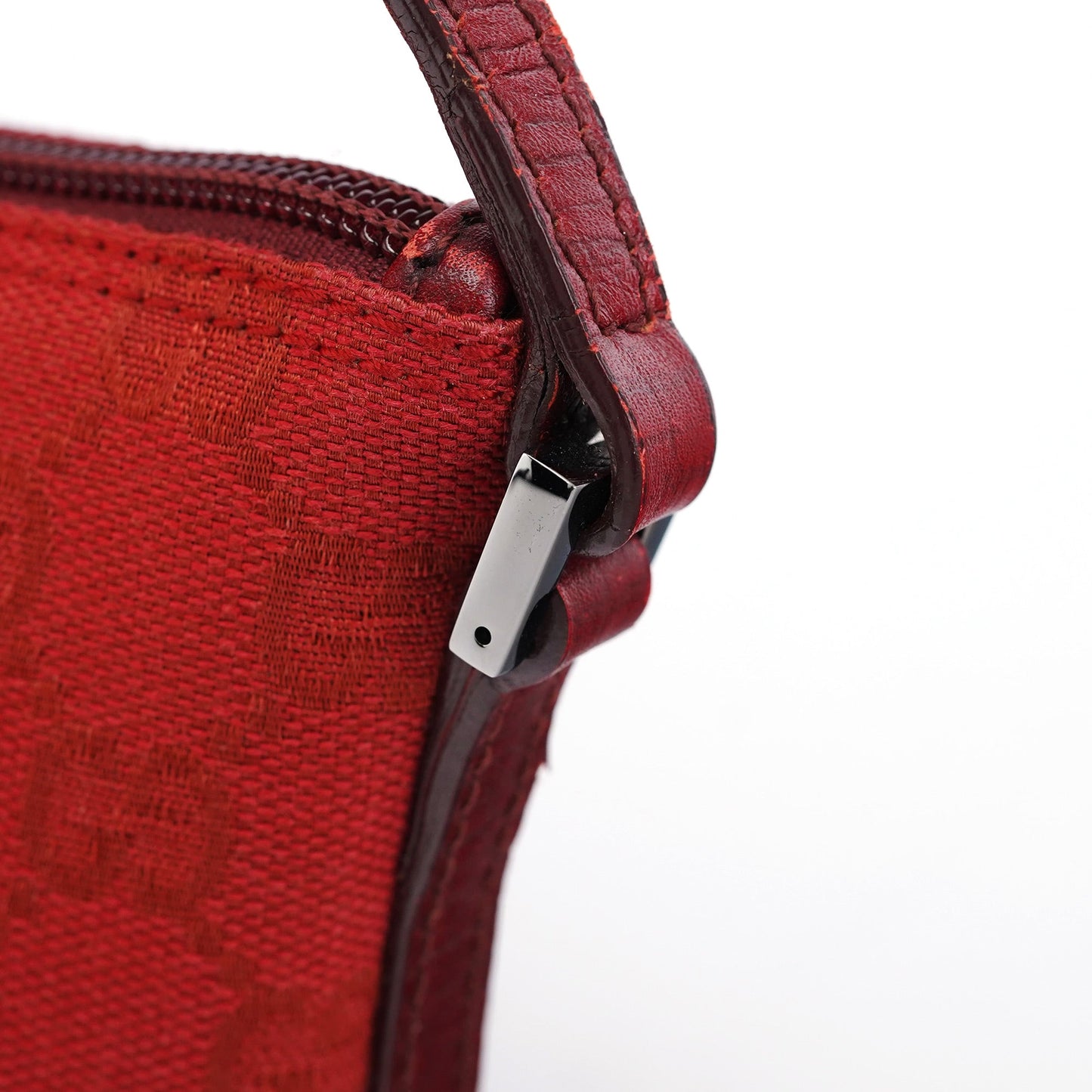 07198 Red GG Boat Pochette