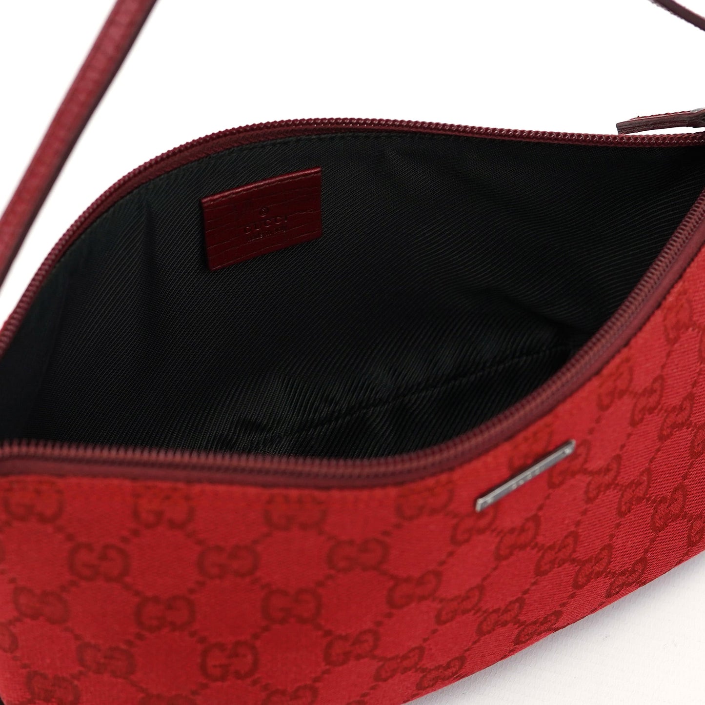 07198 Red GG Boat Pochette