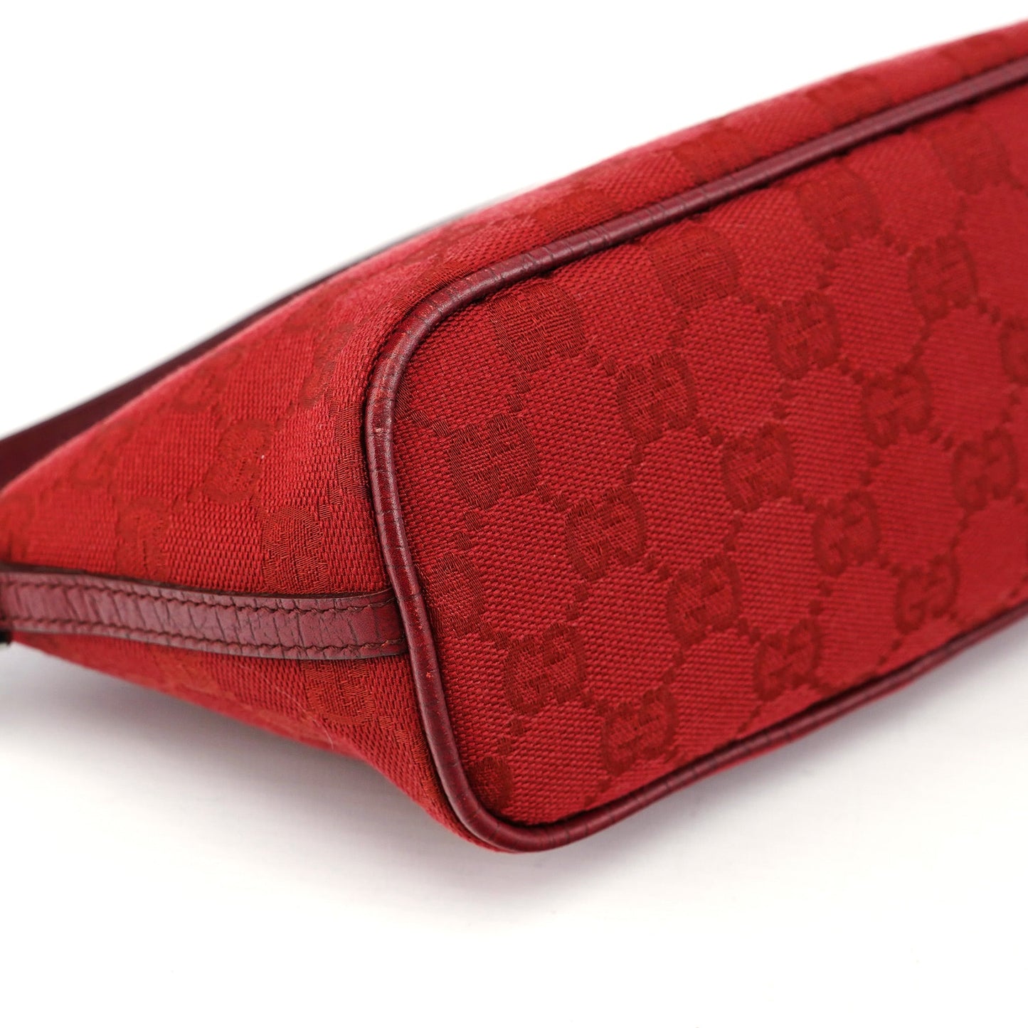 07198 Red GG Boat Pochette