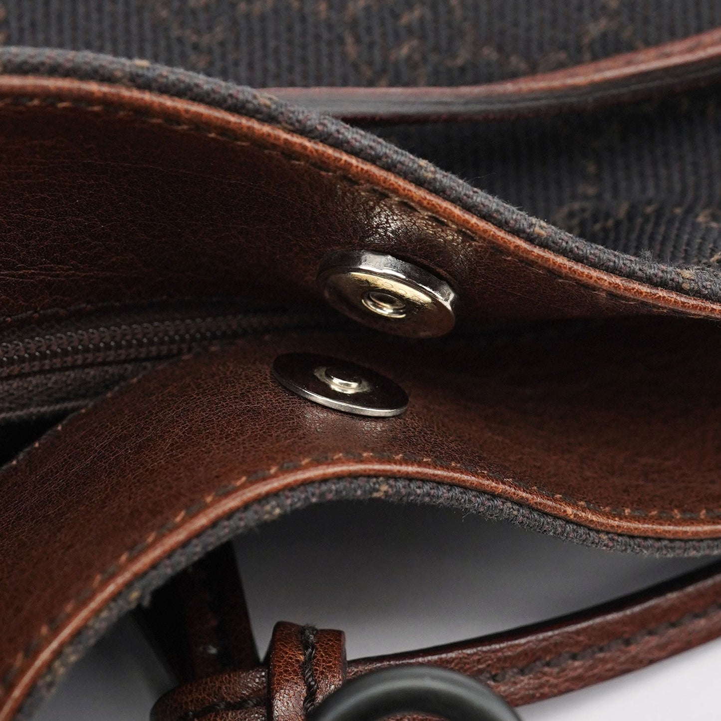 101975 Brown GG Horsebit Shoulder Bag