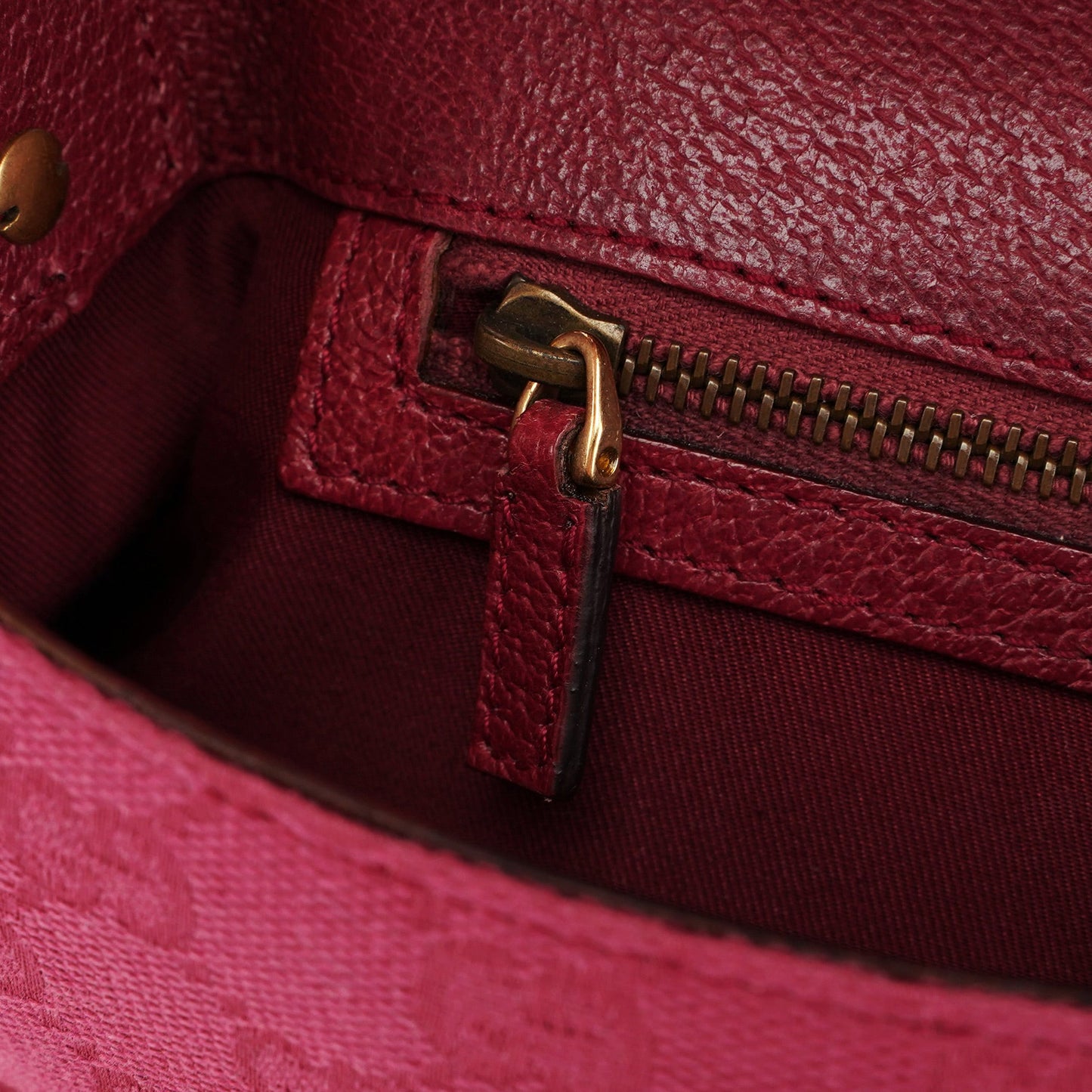 120984 Pink GG Horsebit Shoulder Bag