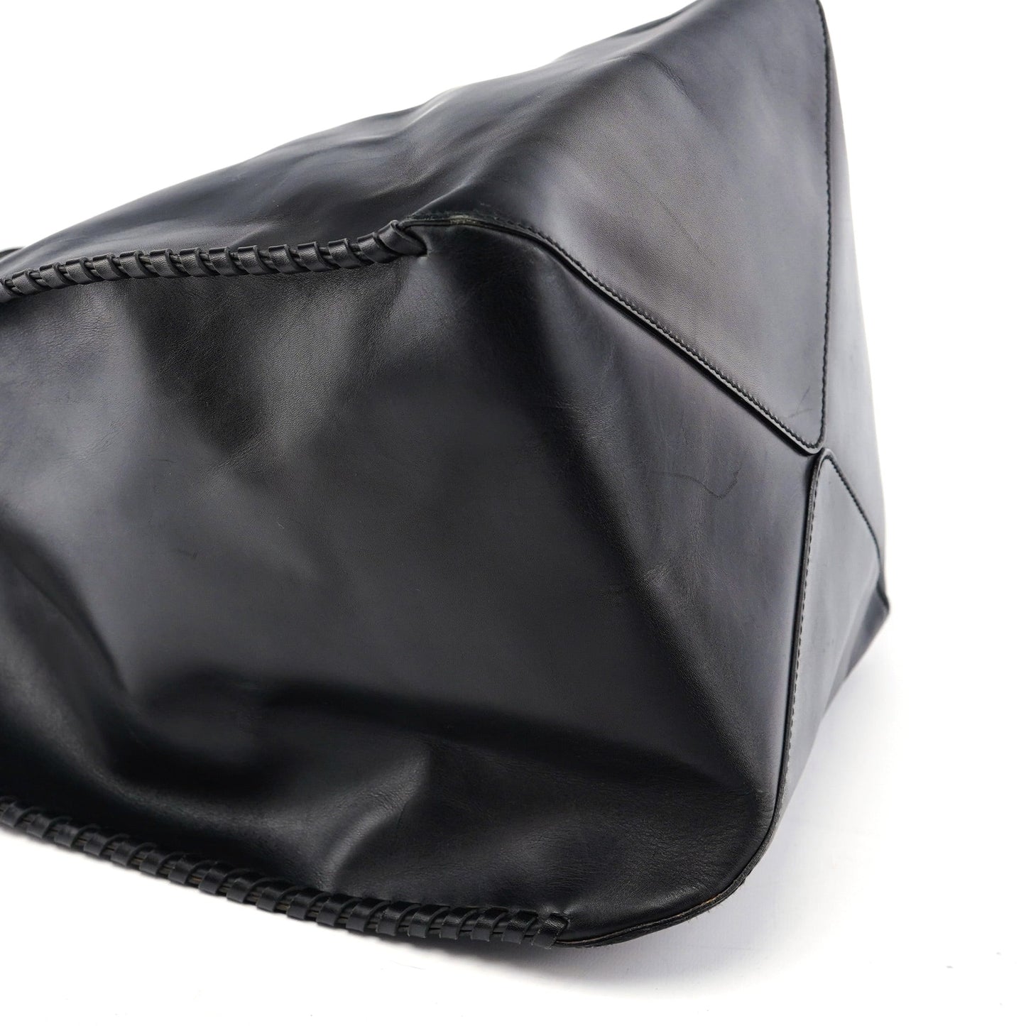 2002 Black Calfskin Wood Handle Bag