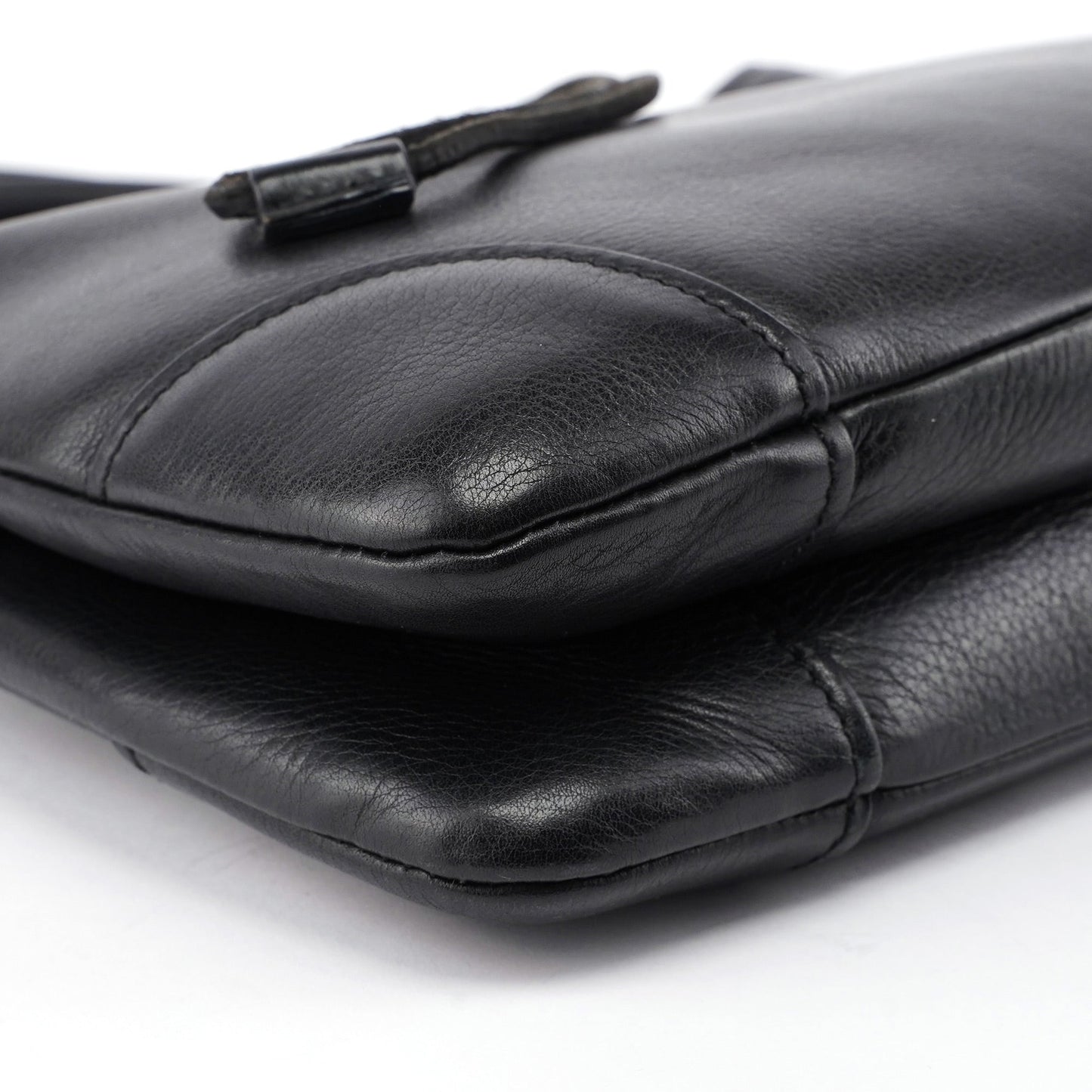 2003 Black Calfskin Knot Shoulder Bag