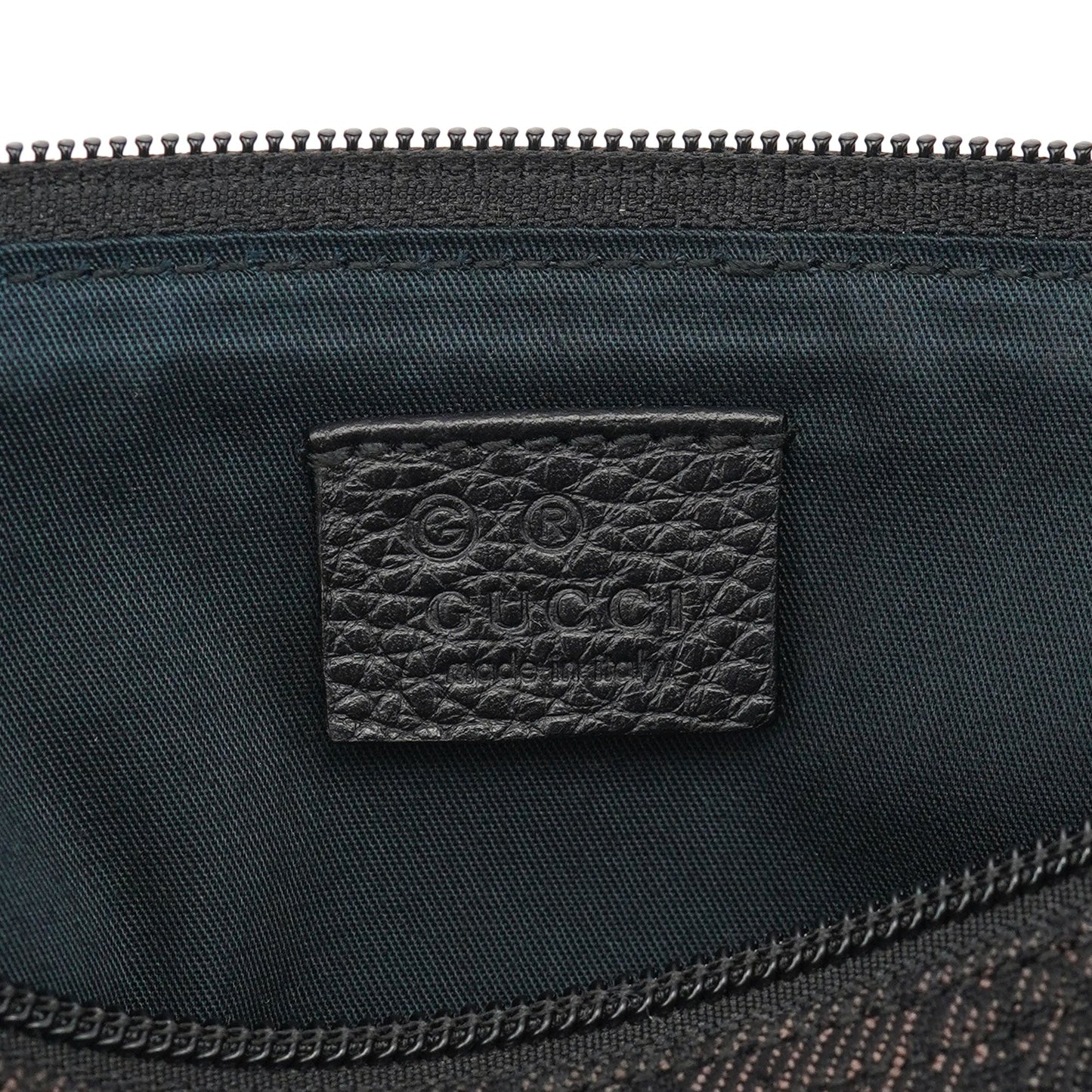 257300 Anthracite GG Denim Boat Pochette