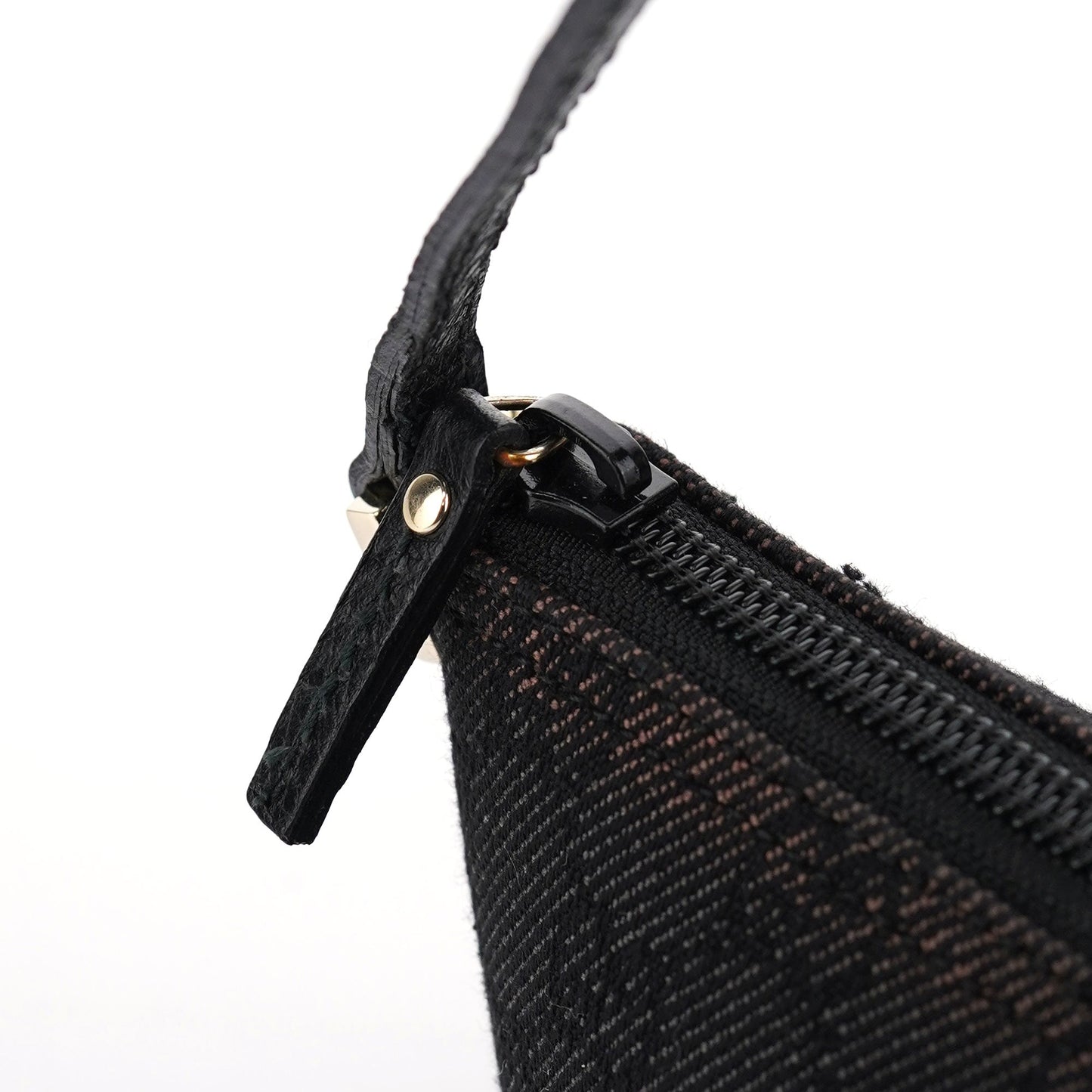 257300 Anthracite GG Denim Boat Pochette