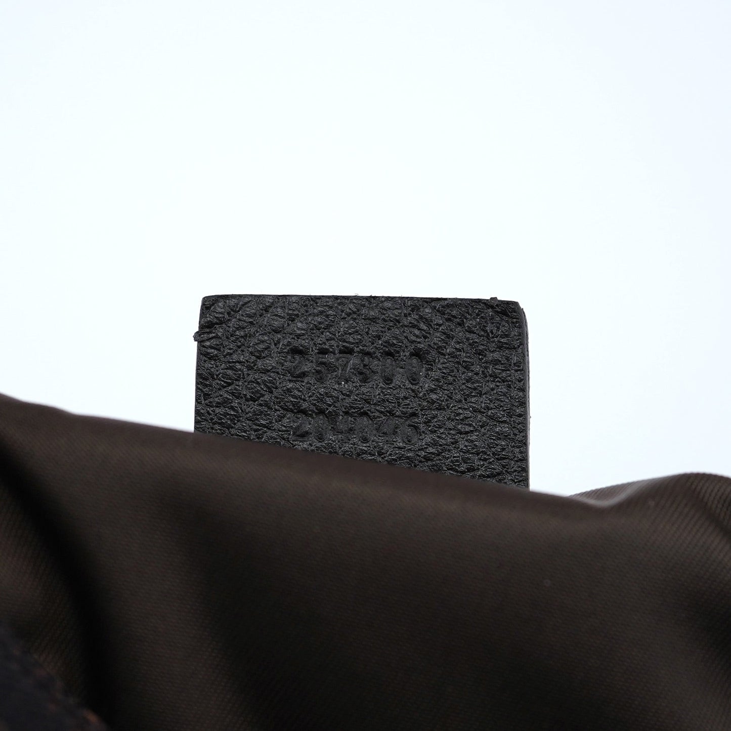 257300 Brown GG Boat Pochette