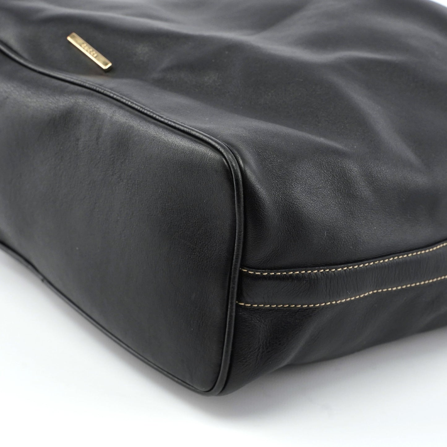 73884 Black Calfskin V Hobo Shoulder Bag