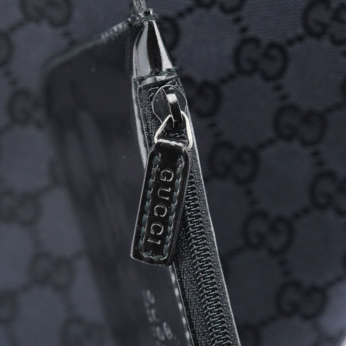 Anthracite GG Plastic Bucket Bag