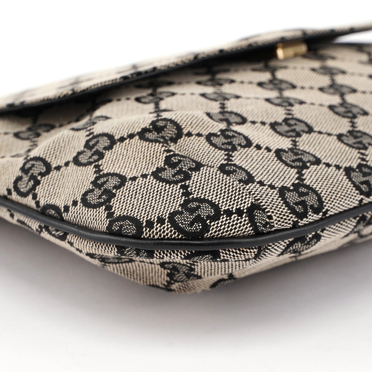 Beige GG Flap Plastic Chain Shoulder Bag