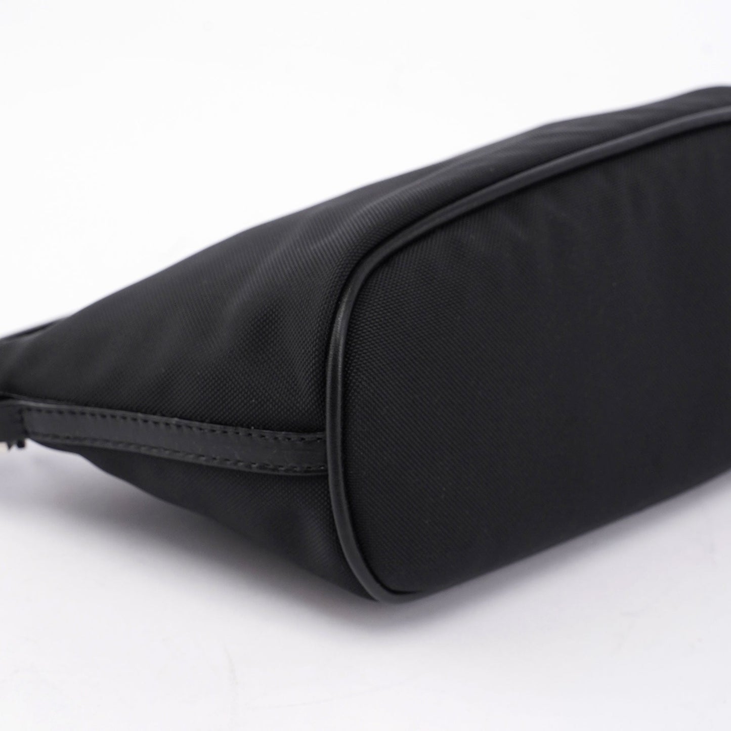 Black Canvas Boat Pochette