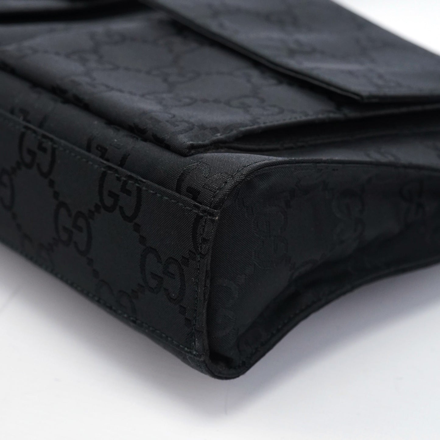 Black GG Dual Pocket Shoulder Bag