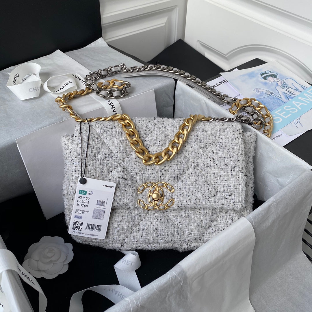 Chanel - Luxury Bag - CHL - 929
