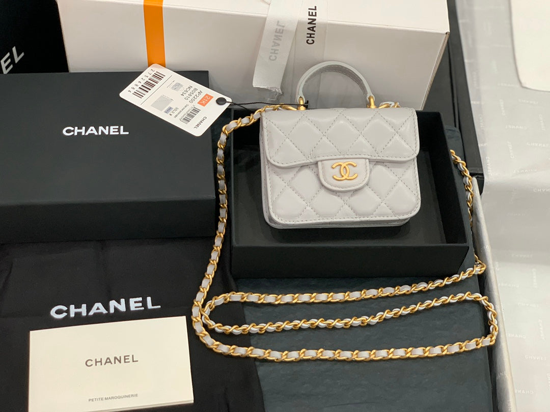 Chanel - Luxury Bag - CHL - 935