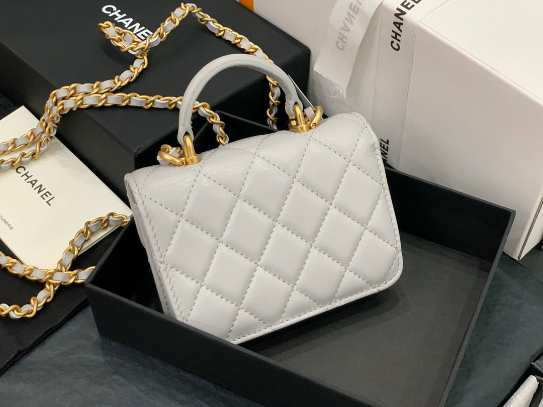 Chanel - Luxury Bag - CHL - 935