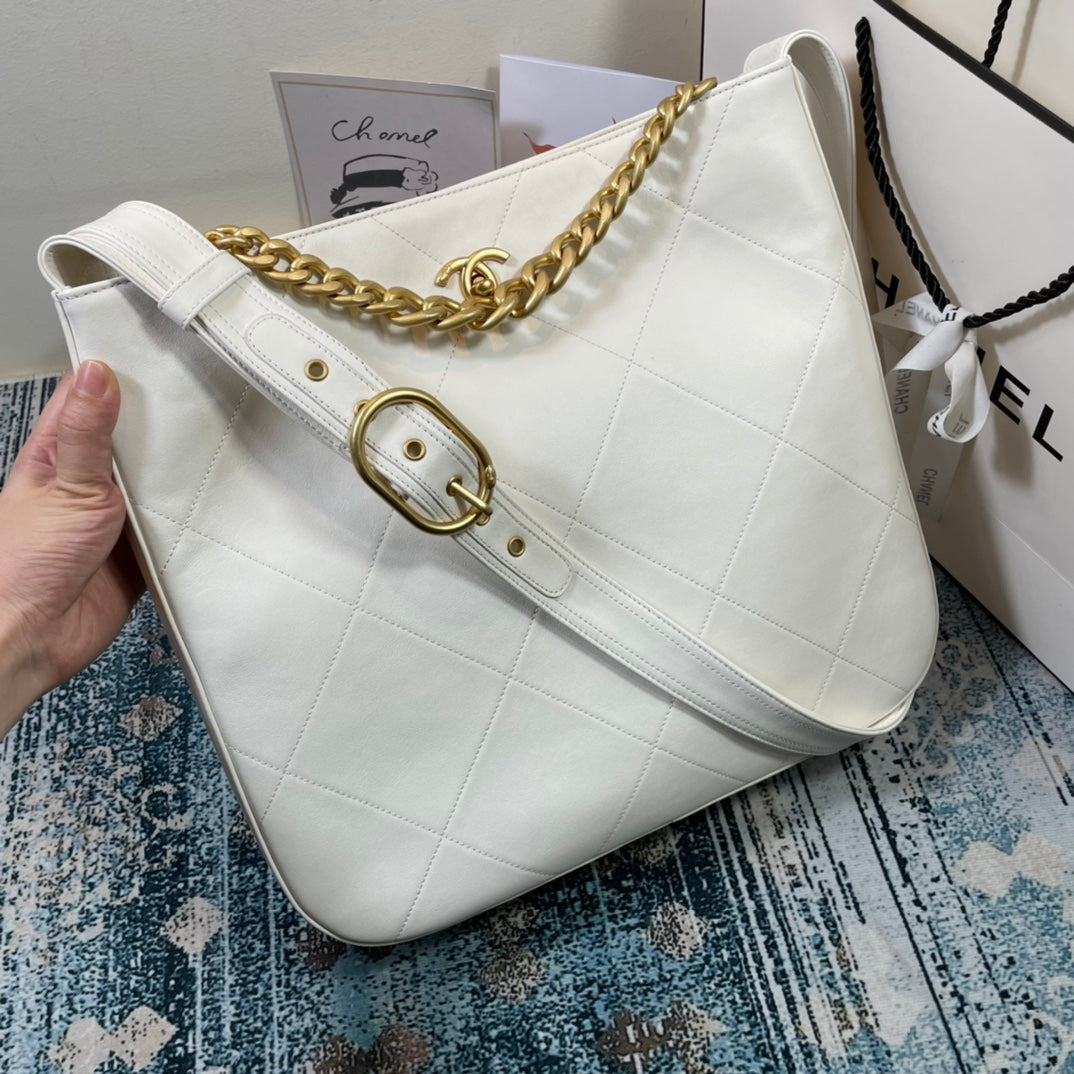 Chanel - Luxury Bag - CHL - 886