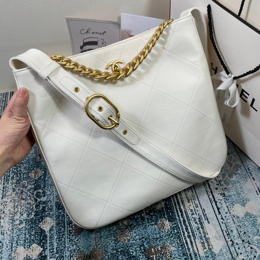 Chanel - Luxury Bag - CHL - 886